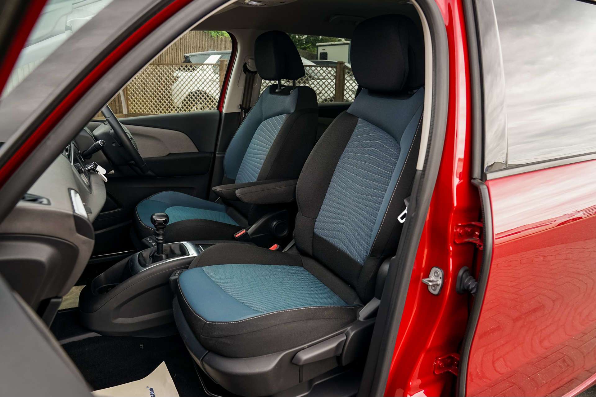 CITROEN Grand C4 SpaceTourer 1.2 PureTech GPF Feel MPV 5dr Petrol Manual Euro 6 (s/s) (130 ps) For Sale