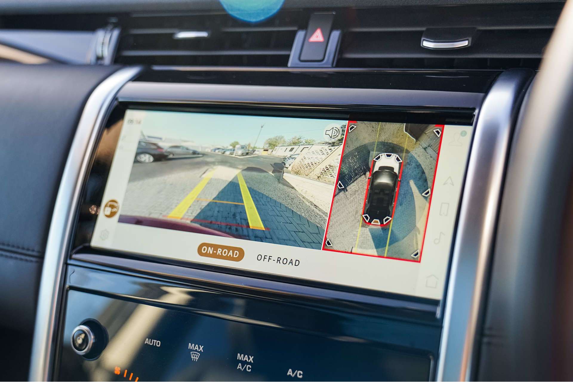 LAND ROVER DISCOVERY SPORT 2.0 Discovery Sport HSE D MHEV Auto 4WD 5dr For Sale