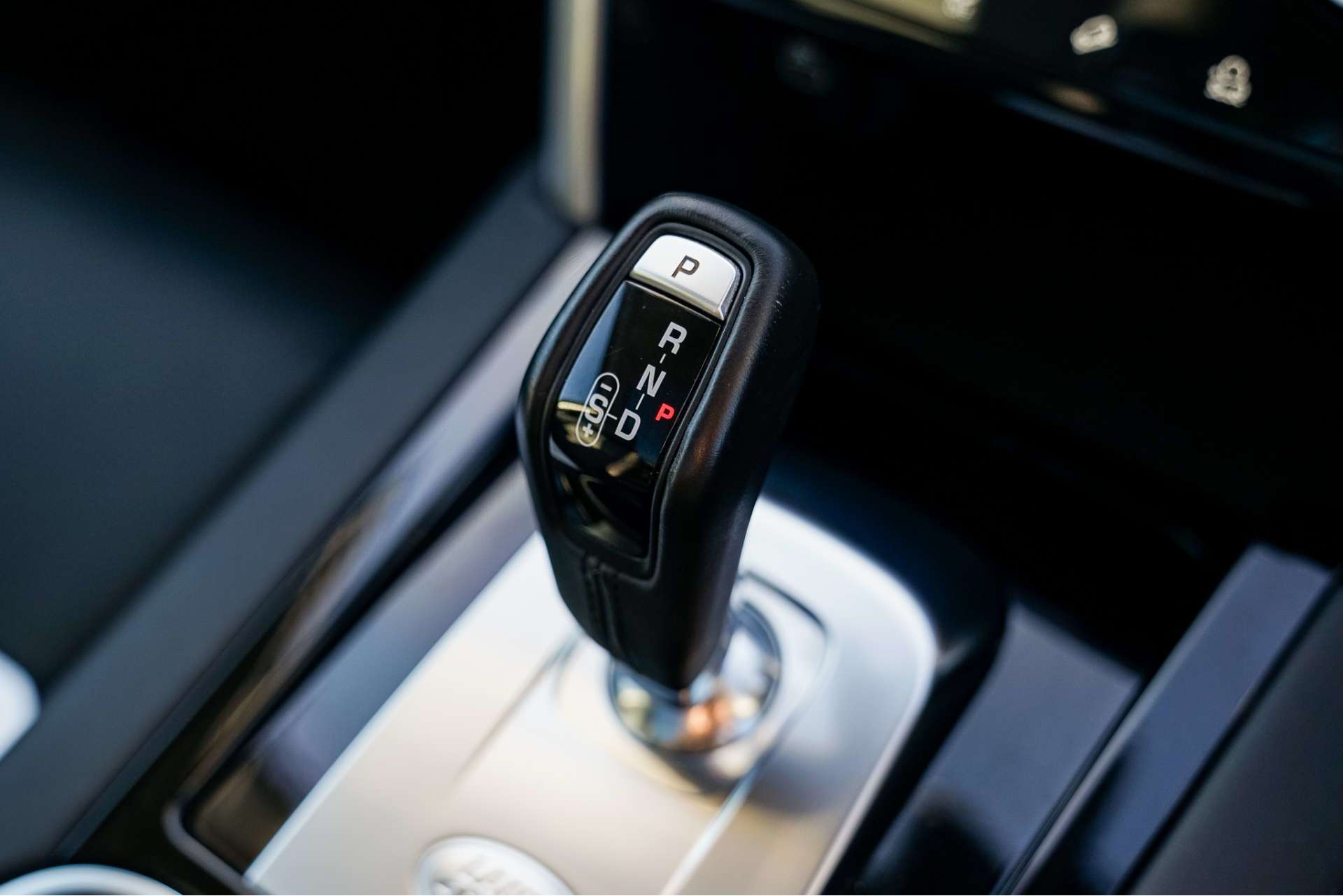 LAND ROVER DISCOVERY SPORT 2.0 Discovery Sport HSE D MHEV Auto 4WD 5dr For Sale