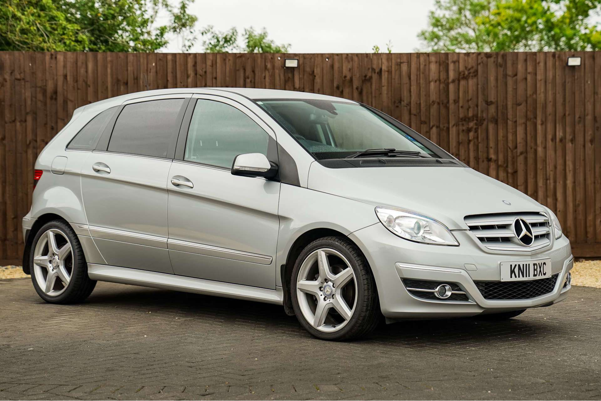 MERCEDES-BENZ B CLASS 2.0 B200 CDI SE MPV 5dr Diesel CVT (146 g/km, 140 bhp) For Sale
