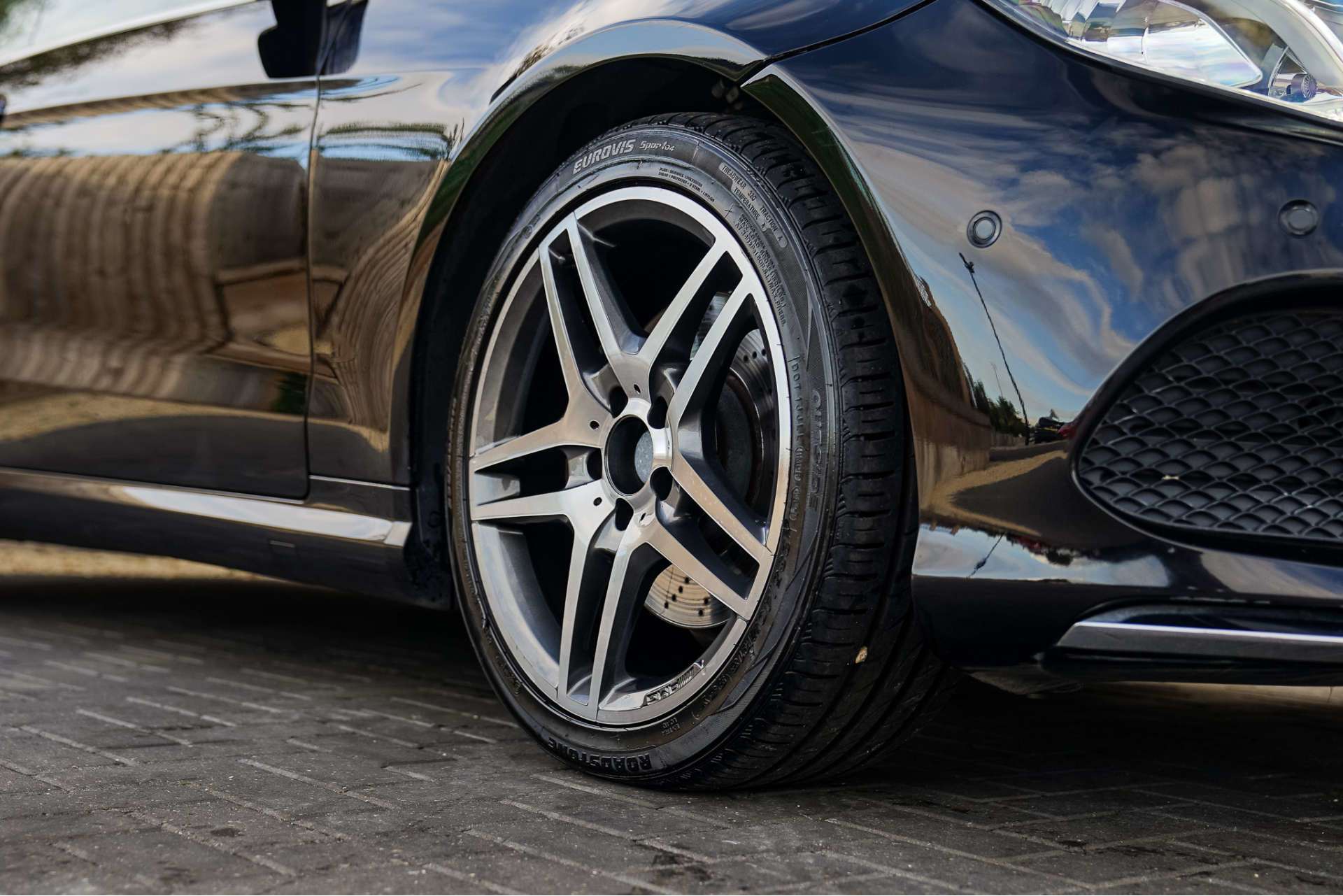 MERCEDES-BENZ E-Class 2.1 E250 AMG Sport CDi Auto 2dr For Sale