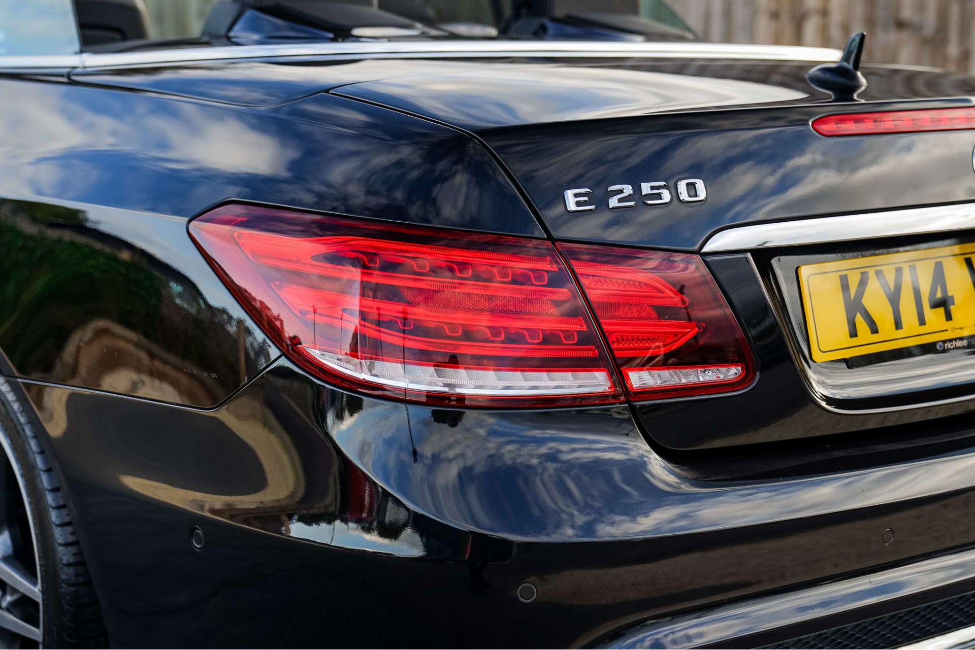 MERCEDES-BENZ E-Class 2.1 E250 AMG Sport CDi Auto 2dr For Sale