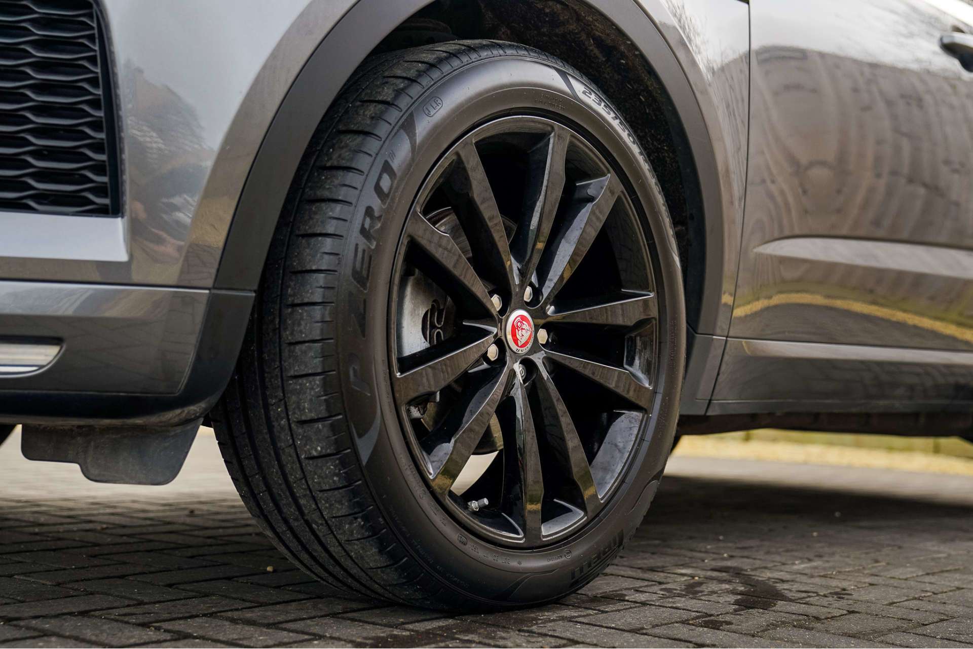 JAGUAR E-PACE 2.0 E-Pace Chequered Flag D AWD Auto 4WD 5dr For Sale