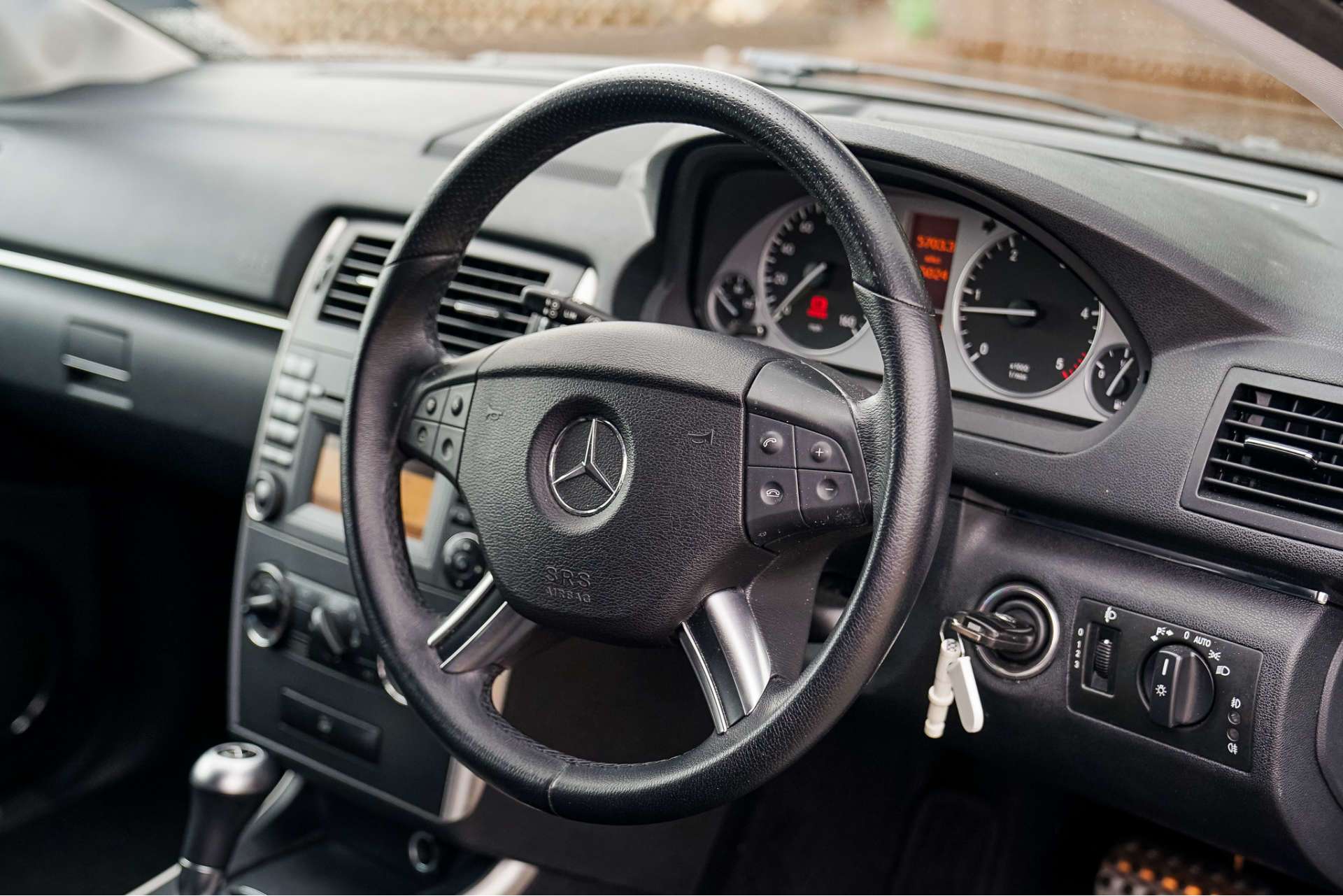 MERCEDES-BENZ B CLASS 2.0 B200 CDI SE MPV 5dr Diesel CVT (146 g/km, 140 bhp) For Sale