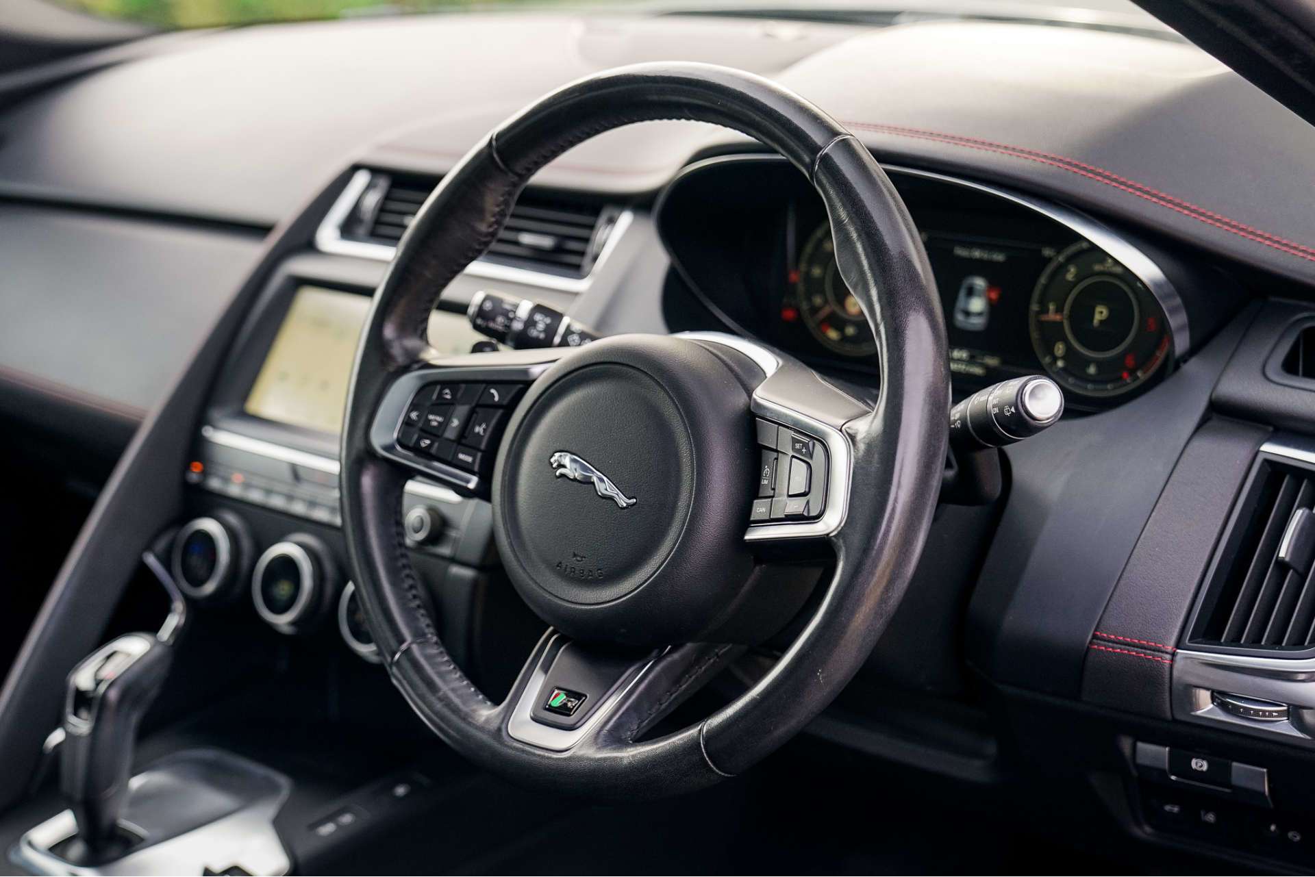 JAGUAR E-PACE 2.0 E-Pace Chequered Flag D AWD Auto 4WD 5dr For Sale