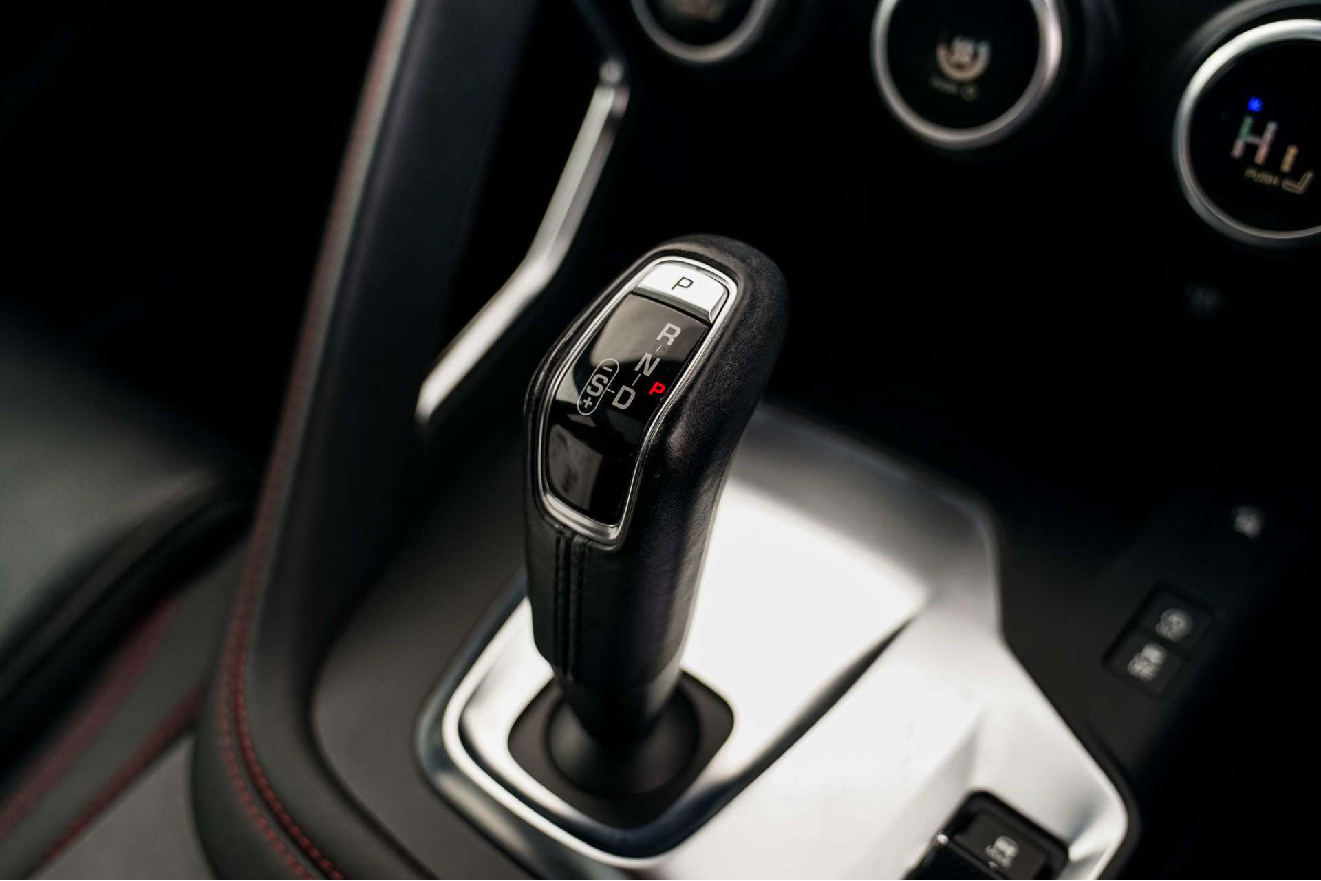 JAGUAR E-PACE 2.0 E-Pace Chequered Flag D AWD Auto 4WD 5dr For Sale