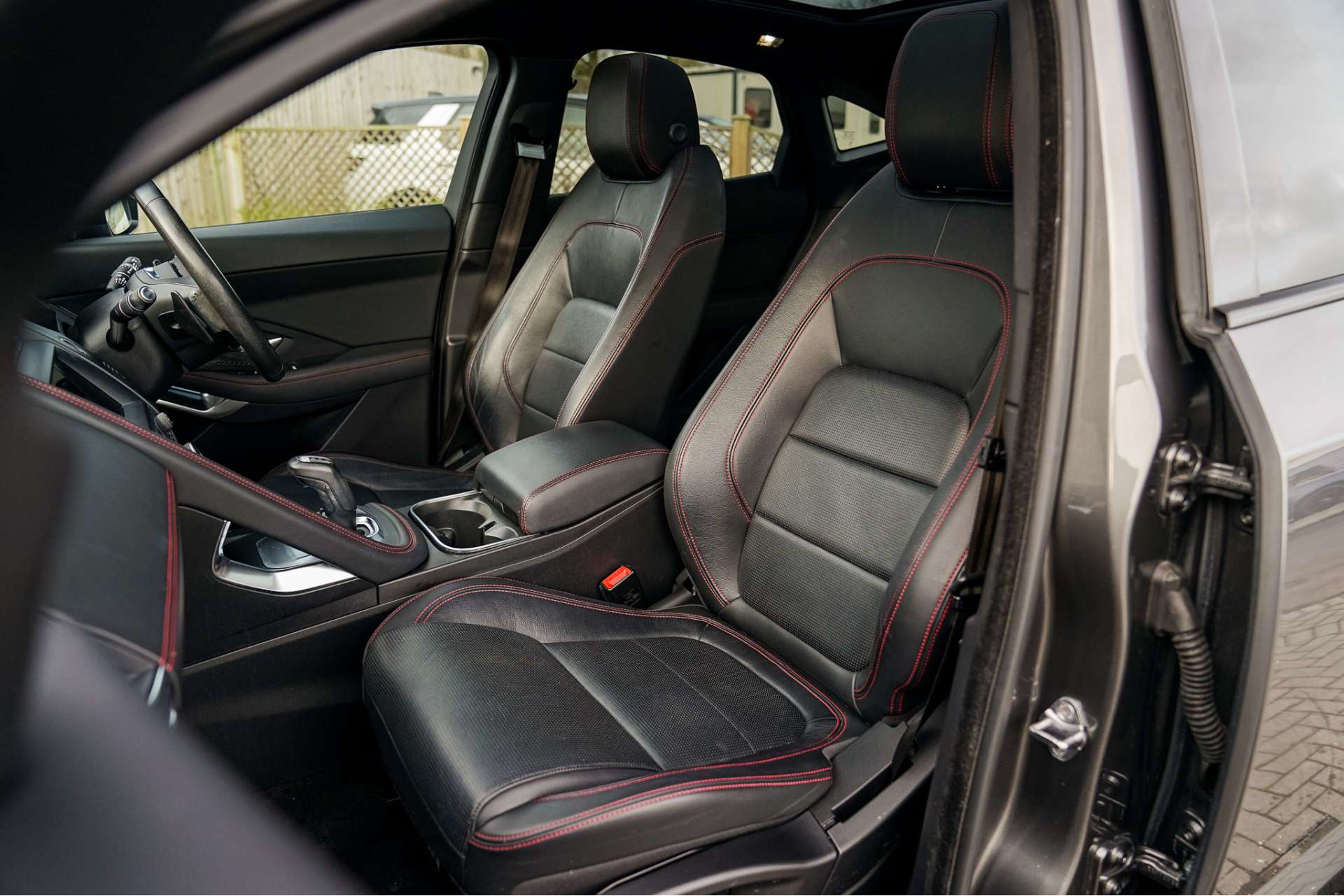 JAGUAR E-PACE 2.0 E-Pace Chequered Flag D AWD Auto 4WD 5dr For Sale