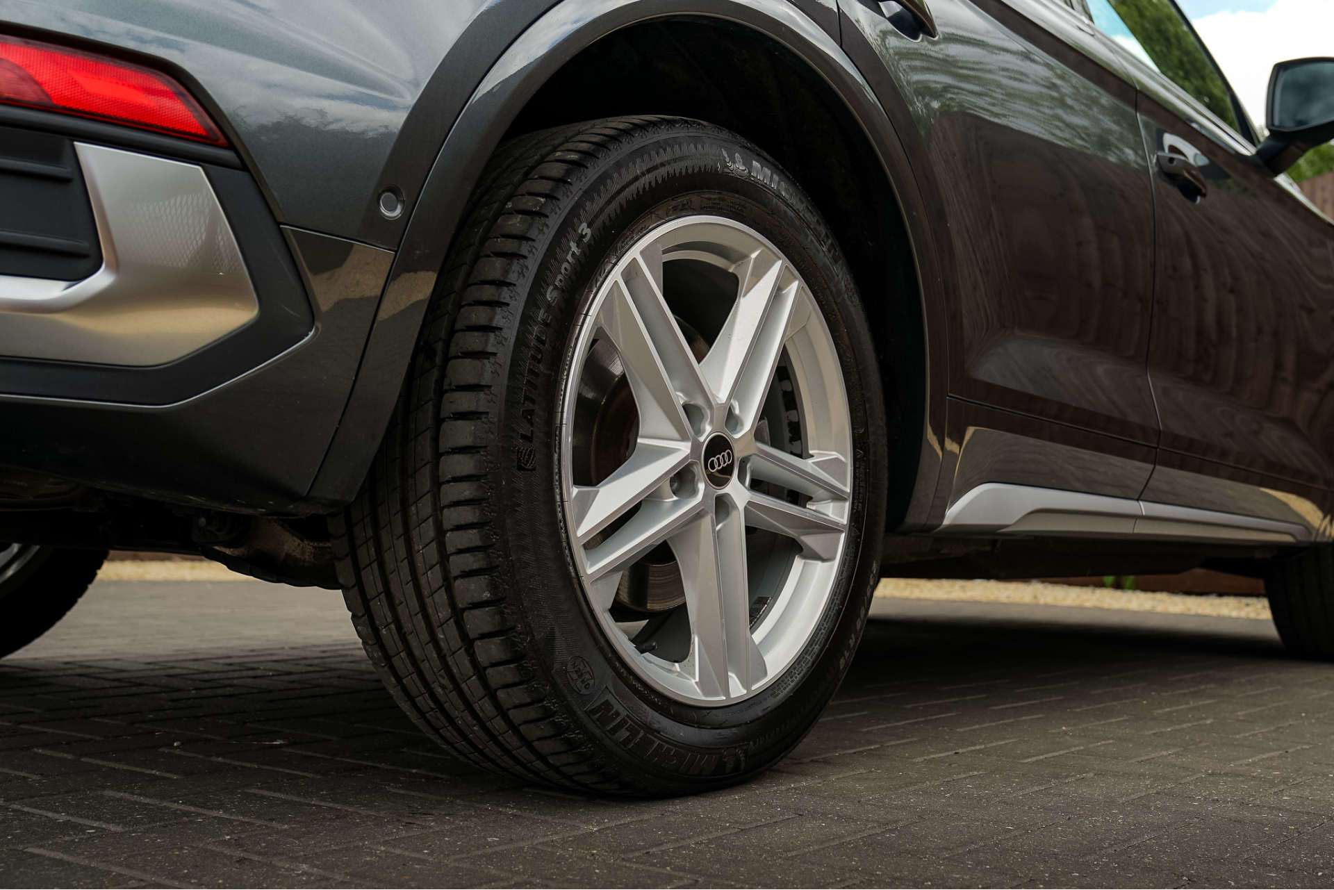 AUDI Q5 2.0 TFSIe 50 S line Sportback 5dr Petrol Plug-in Hybrid S Tronic quattro Euro 6 (s/s) 17.9kWh (299 ps) For Sale
