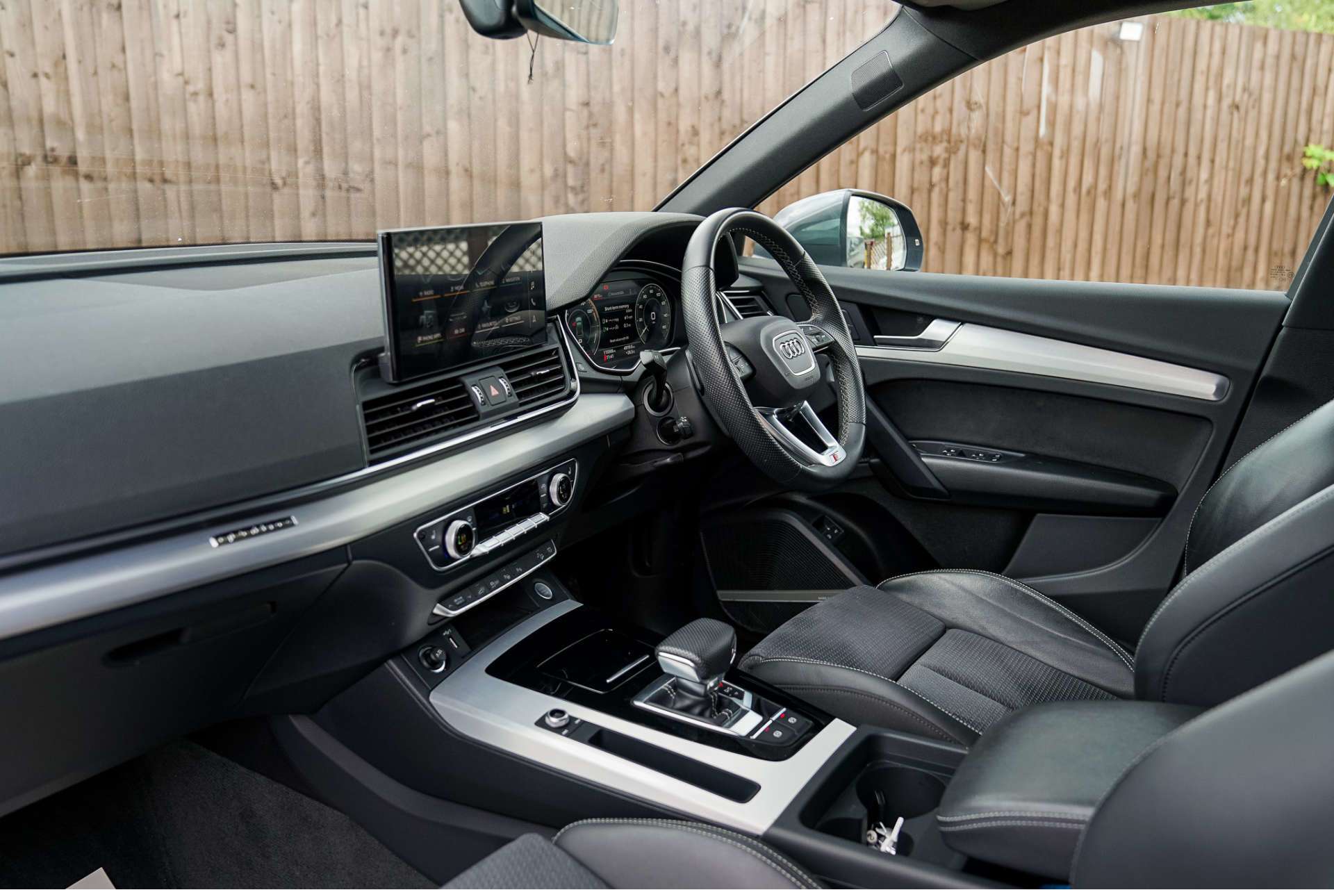 AUDI Q5 2.0 TFSIe 50 S line Sportback 5dr Petrol Plug-in Hybrid S Tronic quattro Euro 6 (s/s) 17.9kWh (299 ps) For Sale