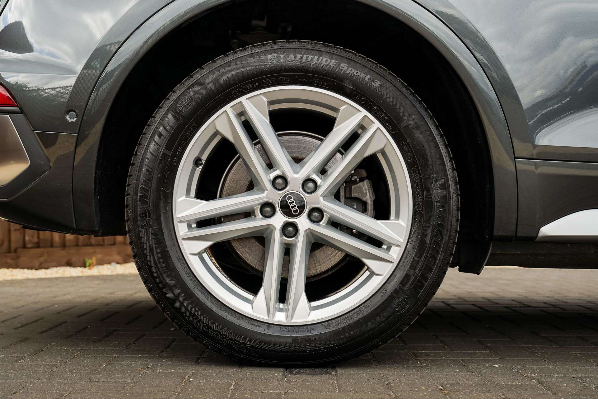 AUDI Q5 2.0 TFSIe 50 S line Sportback 5dr Petrol Plug-in Hybrid S Tronic quattro Euro 6 (s/s) 17.9kWh (299 ps) For Sale