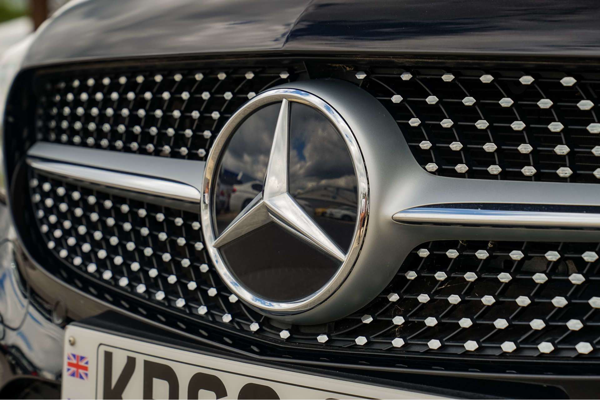 MERCEDES-BENZ C CLASS 2.0 C300 AMG Line Saloon 4dr Petrol G-Tronic+ Euro 6 (s/s) (258 ps) For Sale