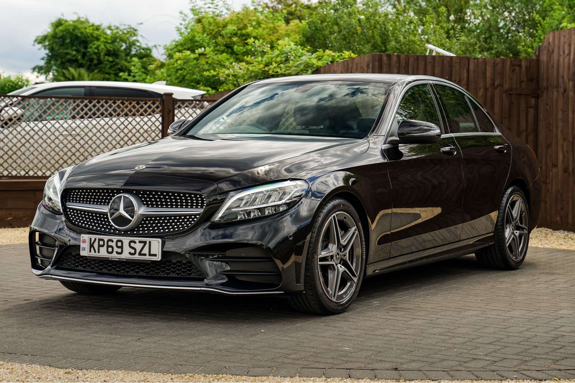 MERCEDES-BENZ C CLASS 2.0 C300 AMG Line Saloon 4dr Petrol G-Tronic+ Euro 6 (s/s) (258 ps) For Sale