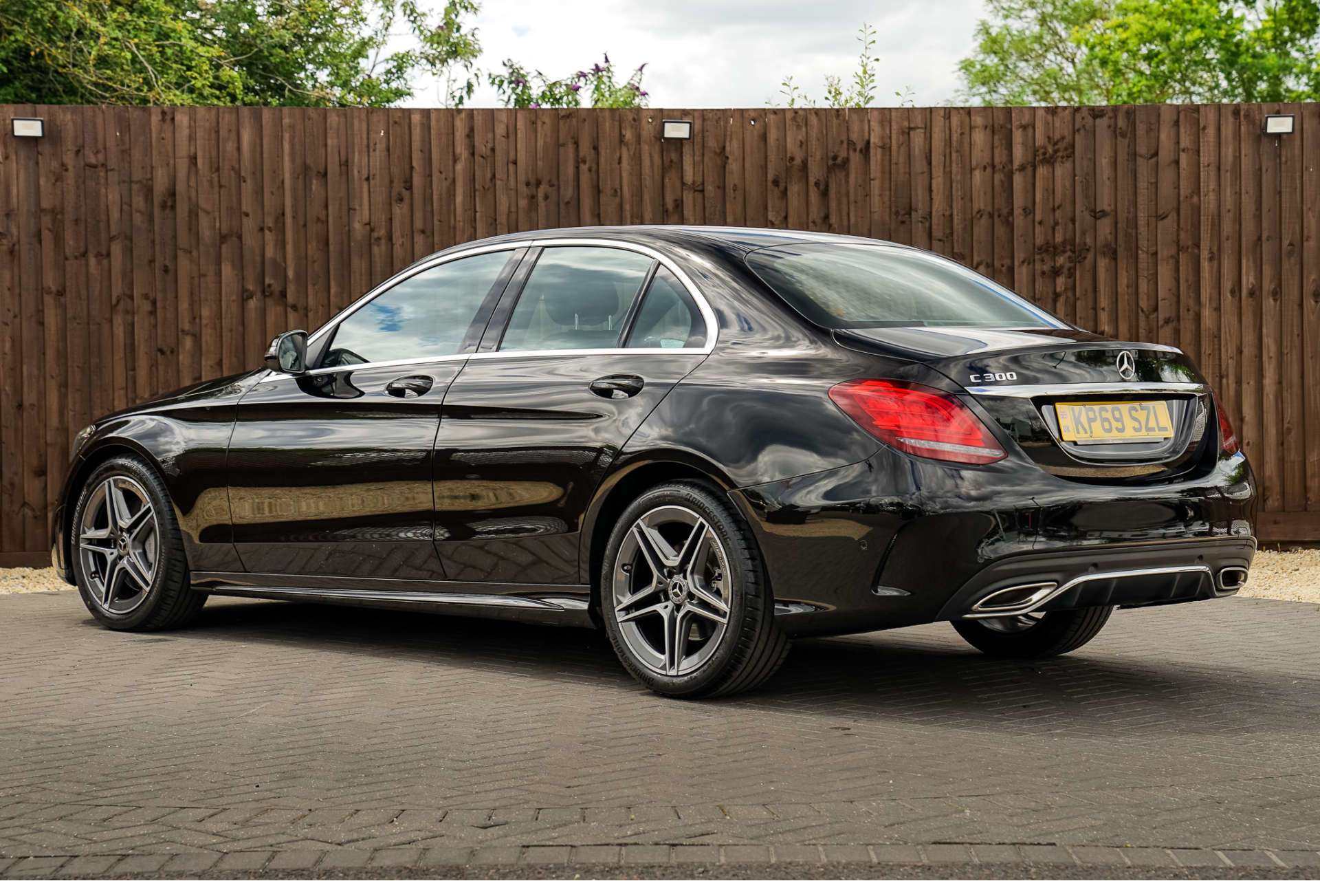 MERCEDES-BENZ C CLASS 2.0 C300 AMG Line Saloon 4dr Petrol G-Tronic+ Euro 6 (s/s) (258 ps) For Sale
