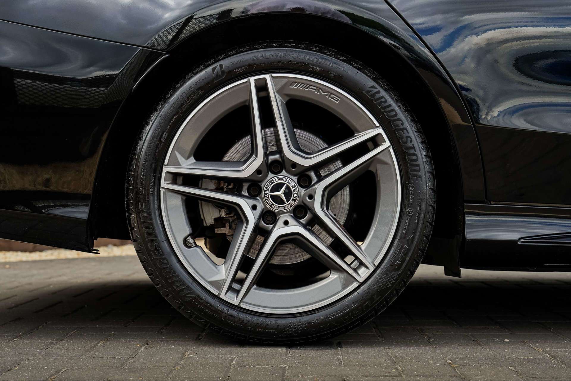 MERCEDES-BENZ C CLASS 2.0 C300 AMG Line Saloon 4dr Petrol G-Tronic+ Euro 6 (s/s) (258 ps) For Sale