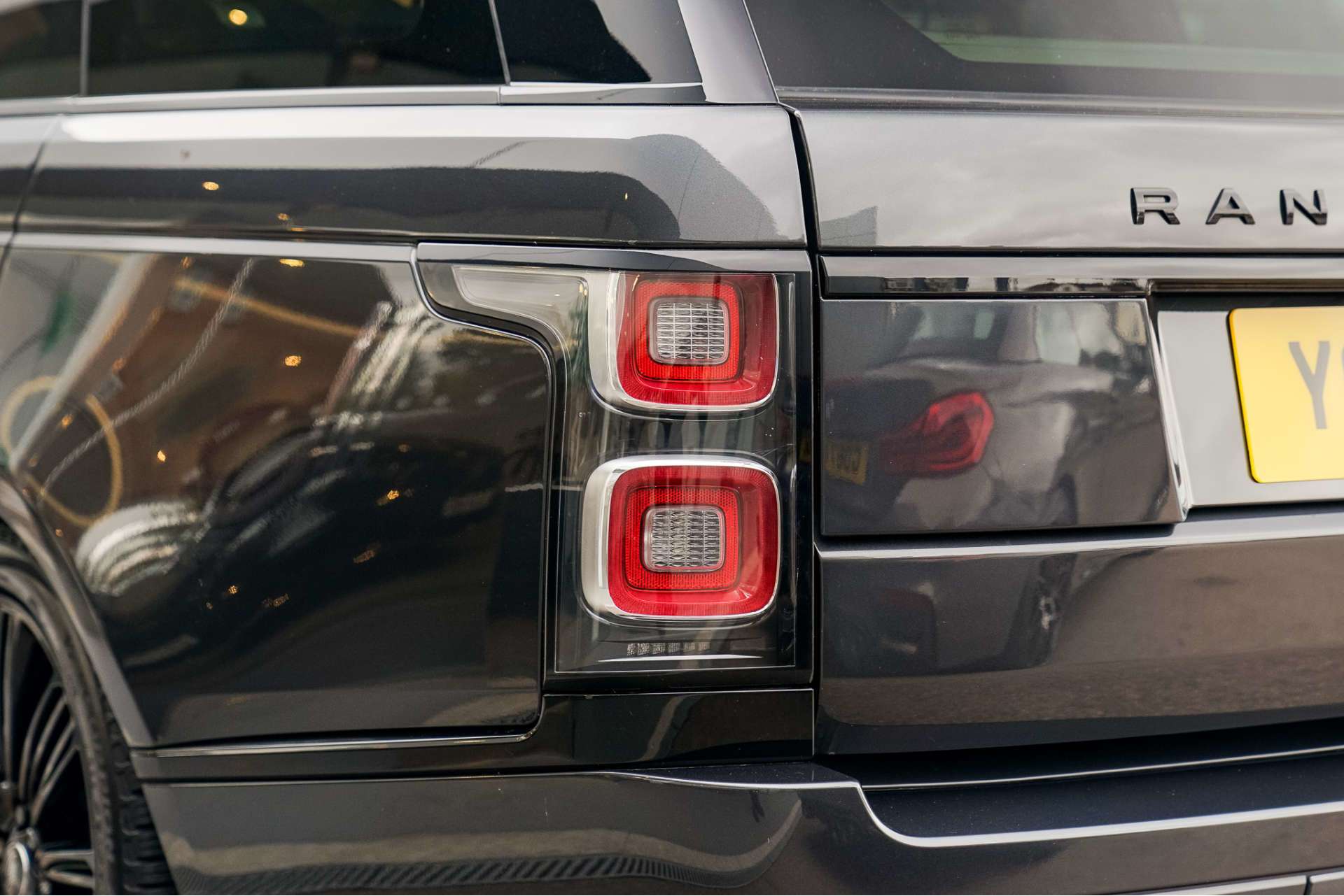 LAND ROVER RANGE ROVER 3.0 Range Rover Westminster Black D MHEV Auto 4WD 5dr For Sale