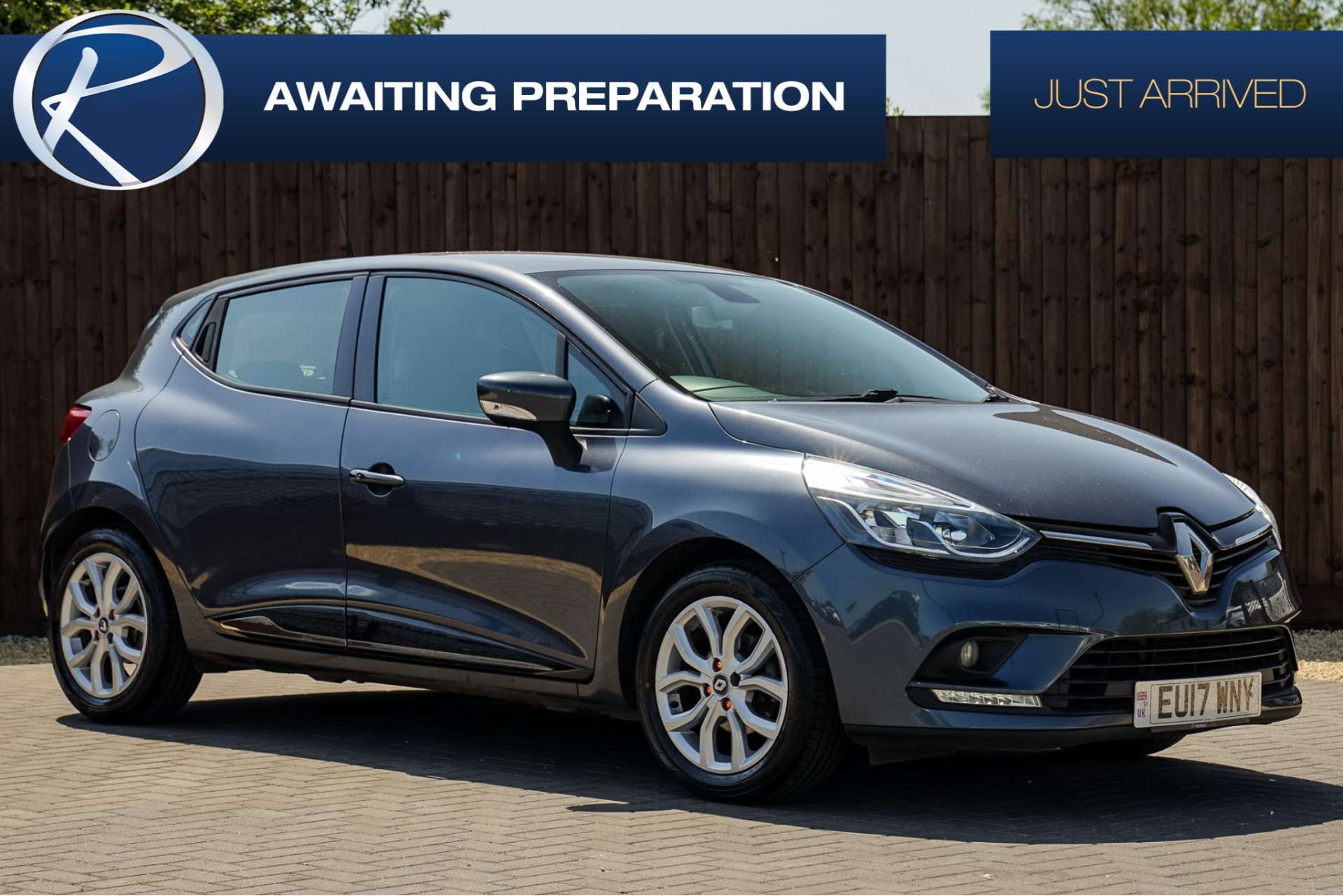 RENAULT CLIO 0.9 TCe Dynamique Nav Hatchback 5dr Petrol Manual Euro 6 (s/s) (90 ps) For Sale