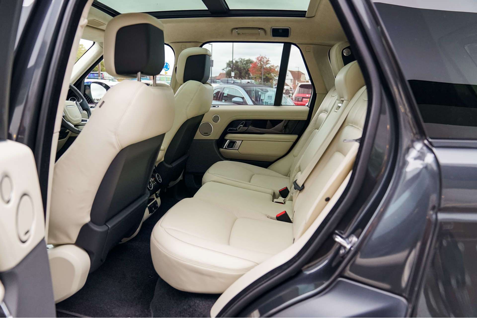 LAND ROVER RANGE ROVER 3.0 Range Rover Westminster Black D MHEV Auto 4WD 5dr For Sale