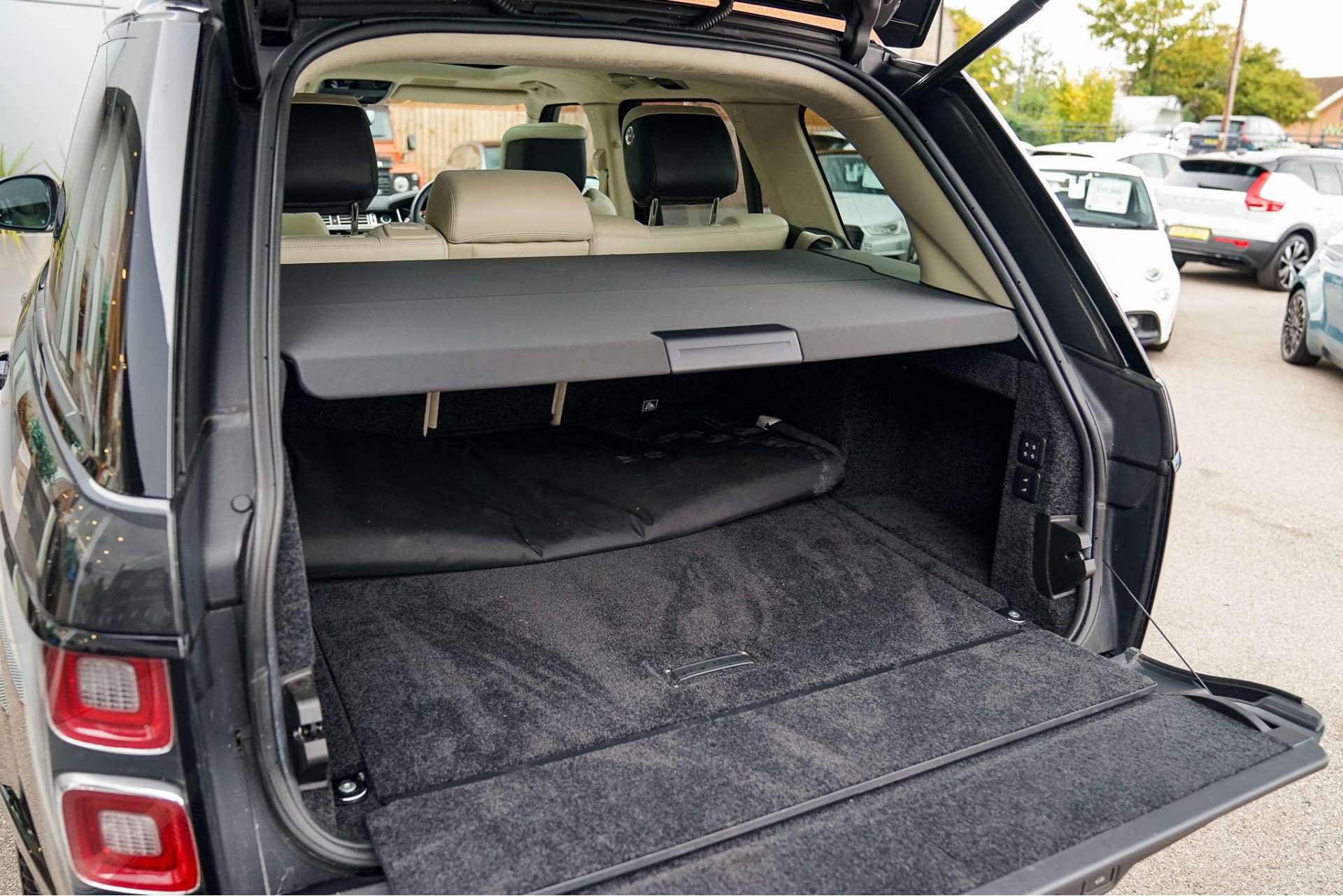 LAND ROVER RANGE ROVER 3.0 Range Rover Westminster Black D MHEV Auto 4WD 5dr For Sale