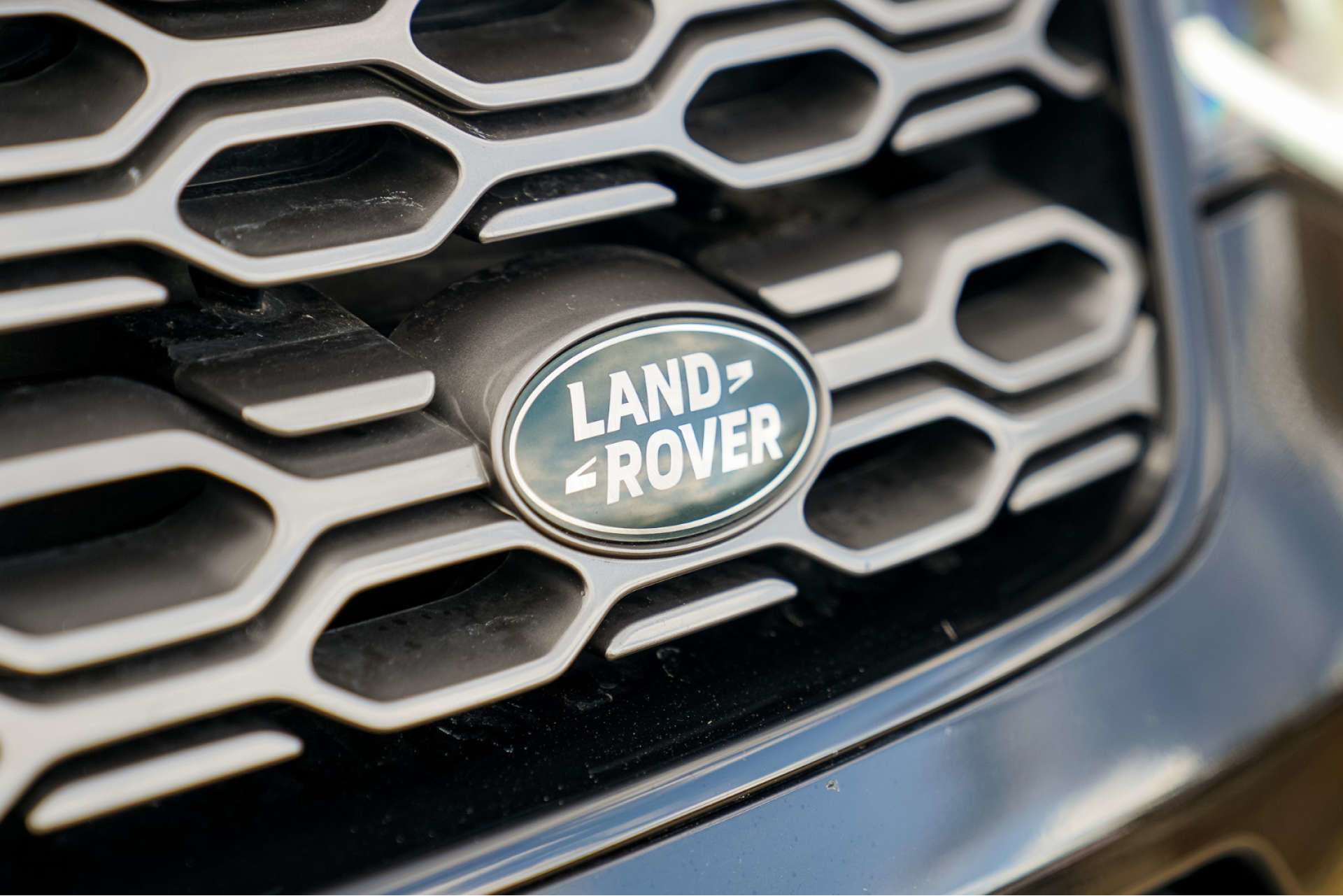 LAND ROVER DISCOVERY SPORT 2.0 Discovery Sport R-Dynamic HSE D Auto 4WD 5dr For Sale