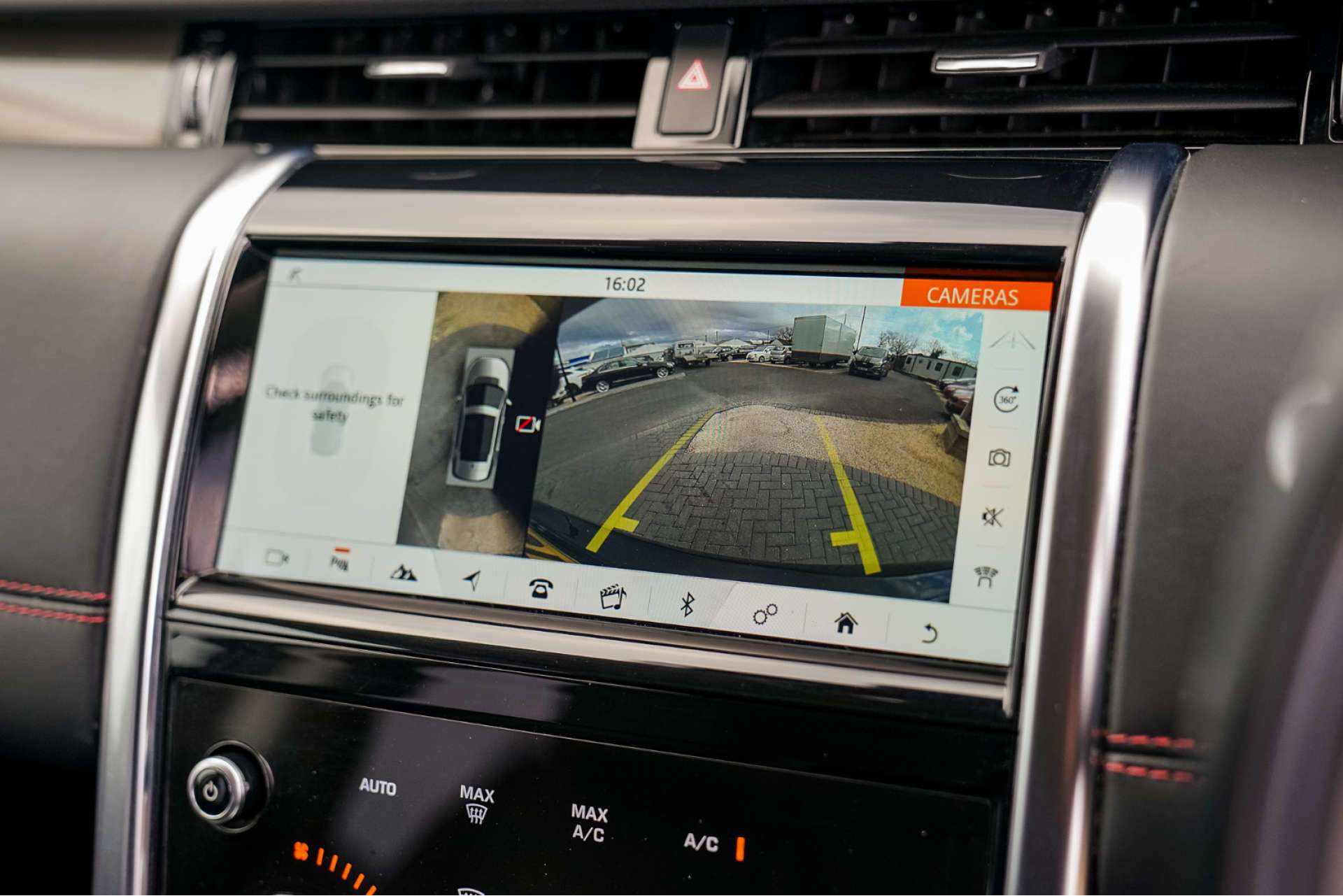 LAND ROVER DISCOVERY SPORT 2.0 Discovery Sport R-Dynamic HSE D Auto 4WD 5dr For Sale