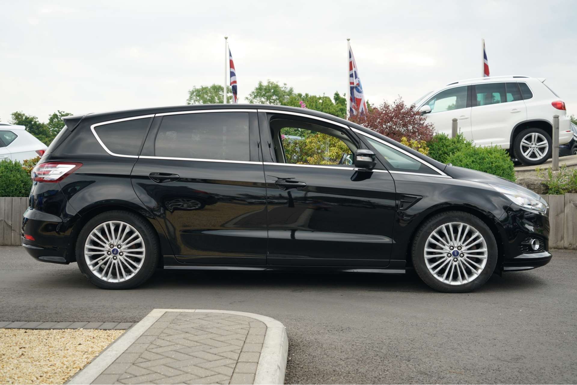 FORD S-MAX 2.0 S-MAX TITANIUM SPORT TDCI 5dr For Sale