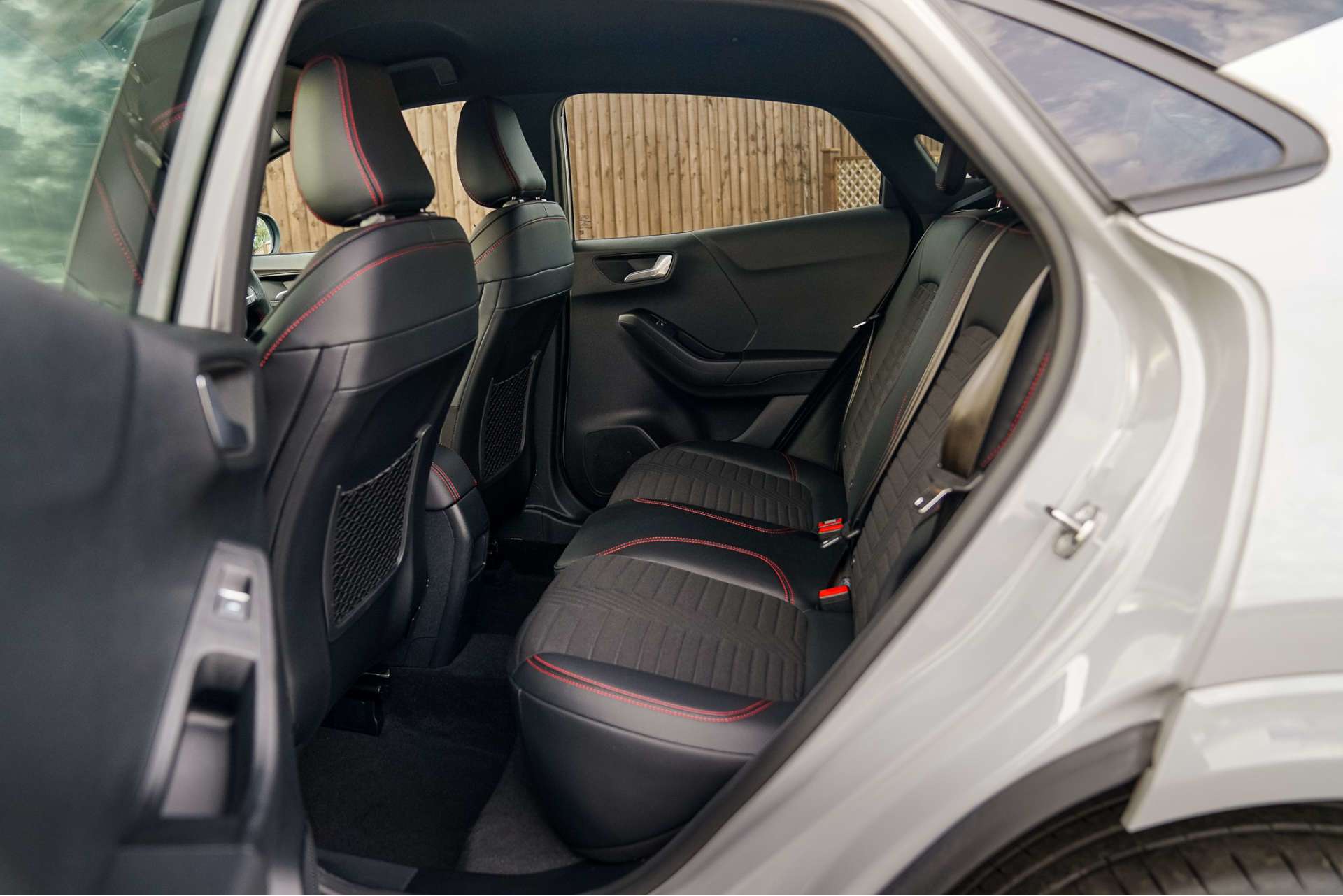FORD PUMA 1.0T EcoBoost MHEV ST-Line X SUV 5dr Petrol Hybrid Manual Euro 6 (s/s) (125 ps) For Sale