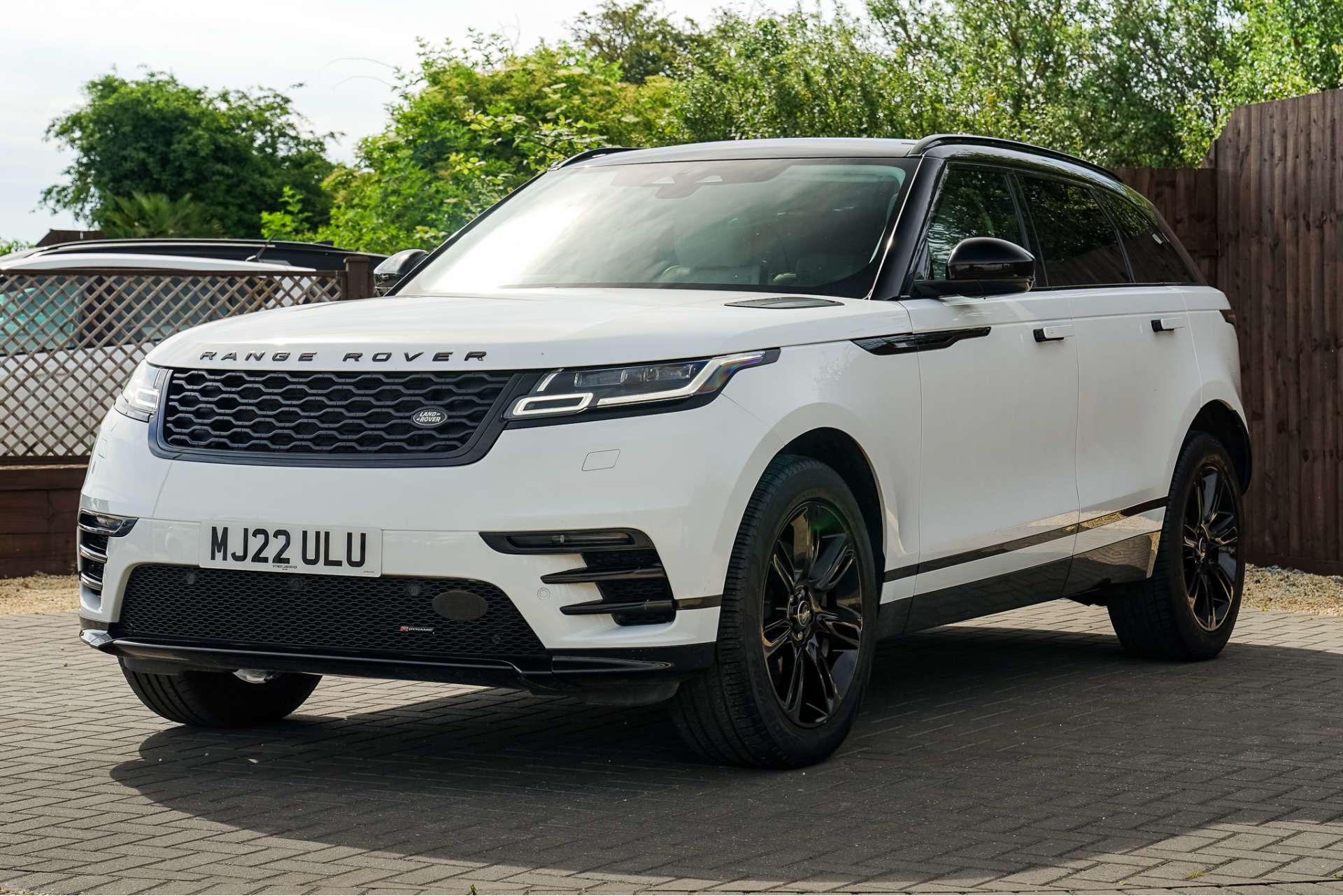 LAND ROVER RANGE ROVER VELAR 2.0 D200 MHEV Edition SUV 5dr Diesel Auto 4WD Euro 6 (s/s) (204 ps) For Sale