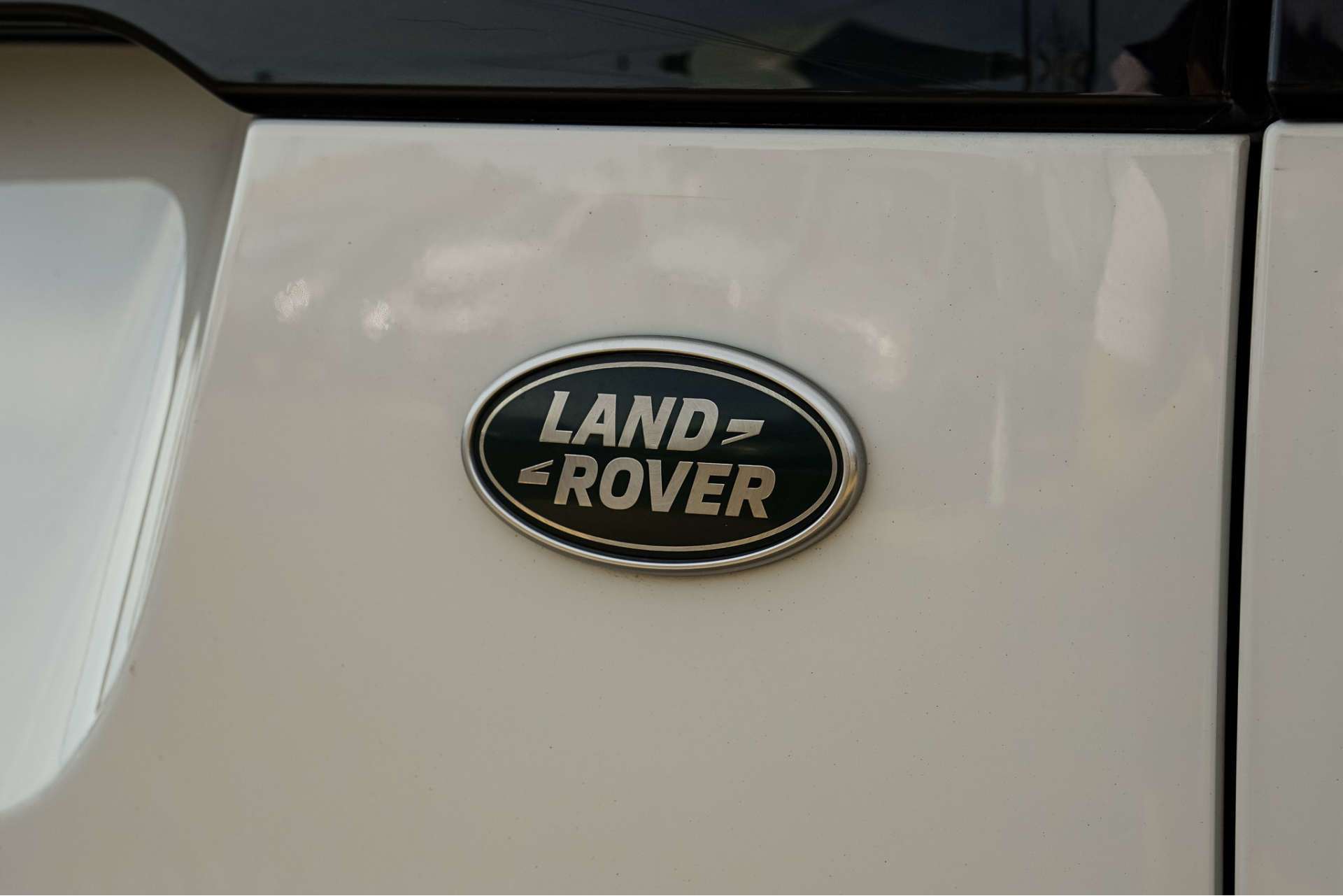 LAND ROVER RANGE ROVER VELAR 2.0 D200 MHEV Edition SUV 5dr Diesel Auto 4WD Euro 6 (s/s) (204 ps) For Sale