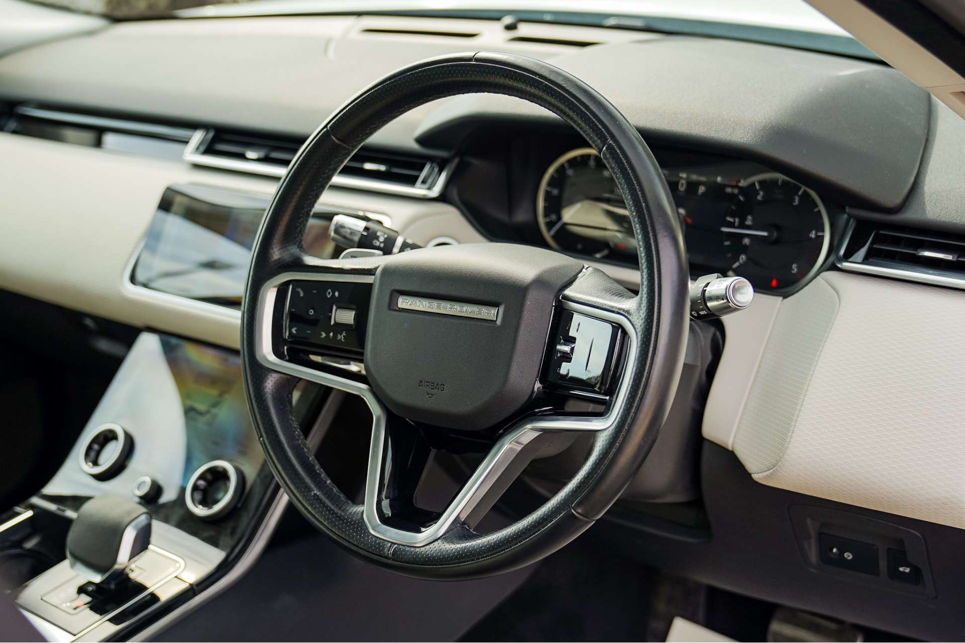 LAND ROVER RANGE ROVER VELAR 2.0 D200 MHEV Edition SUV 5dr Diesel Auto 4WD Euro 6 (s/s) (204 ps) For Sale
