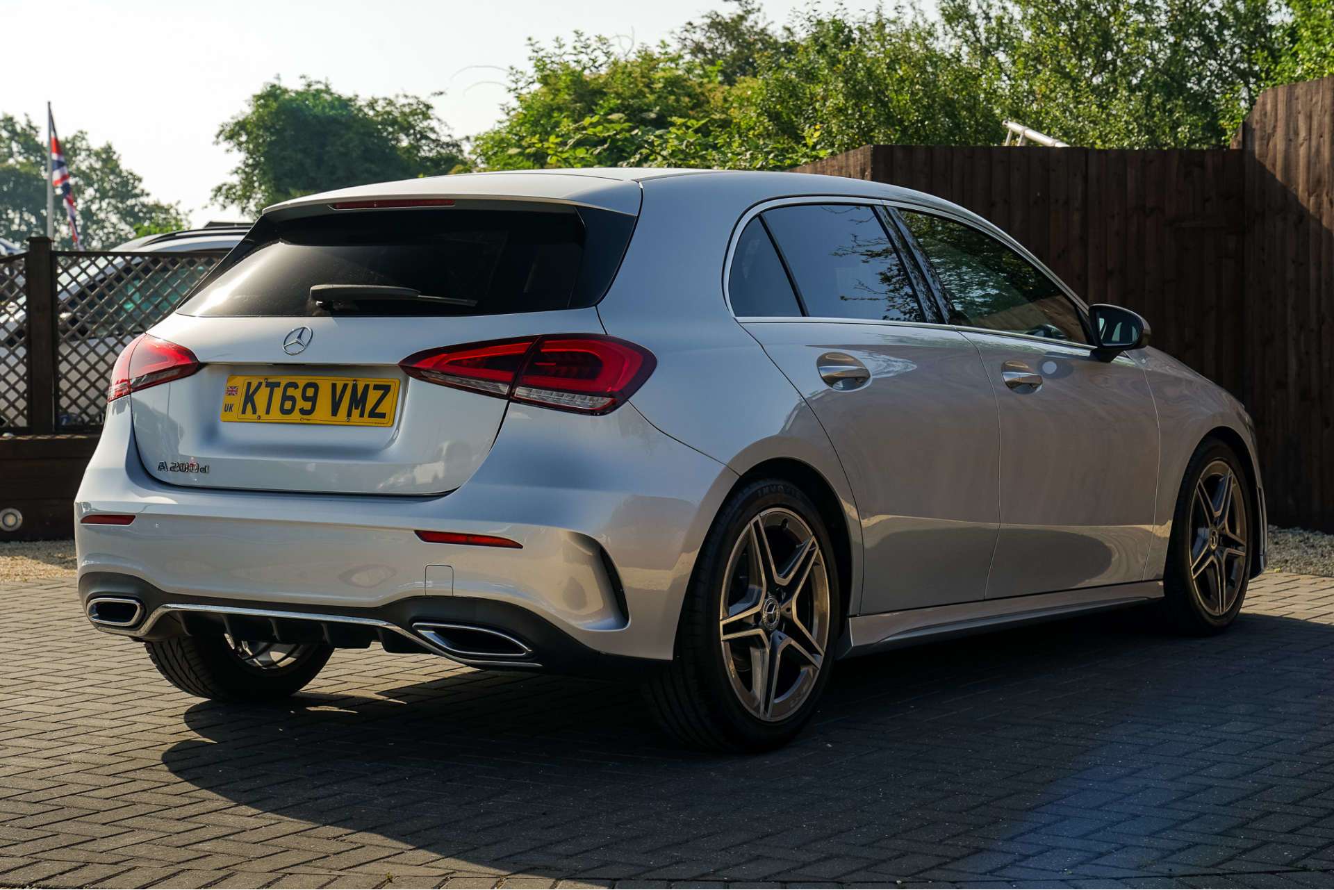 MERCEDES-BENZ A CLASS 2.0 A200d AMG Line Hatchback 5dr Diesel 8G-DCT (s/s) (150 ps) For Sale