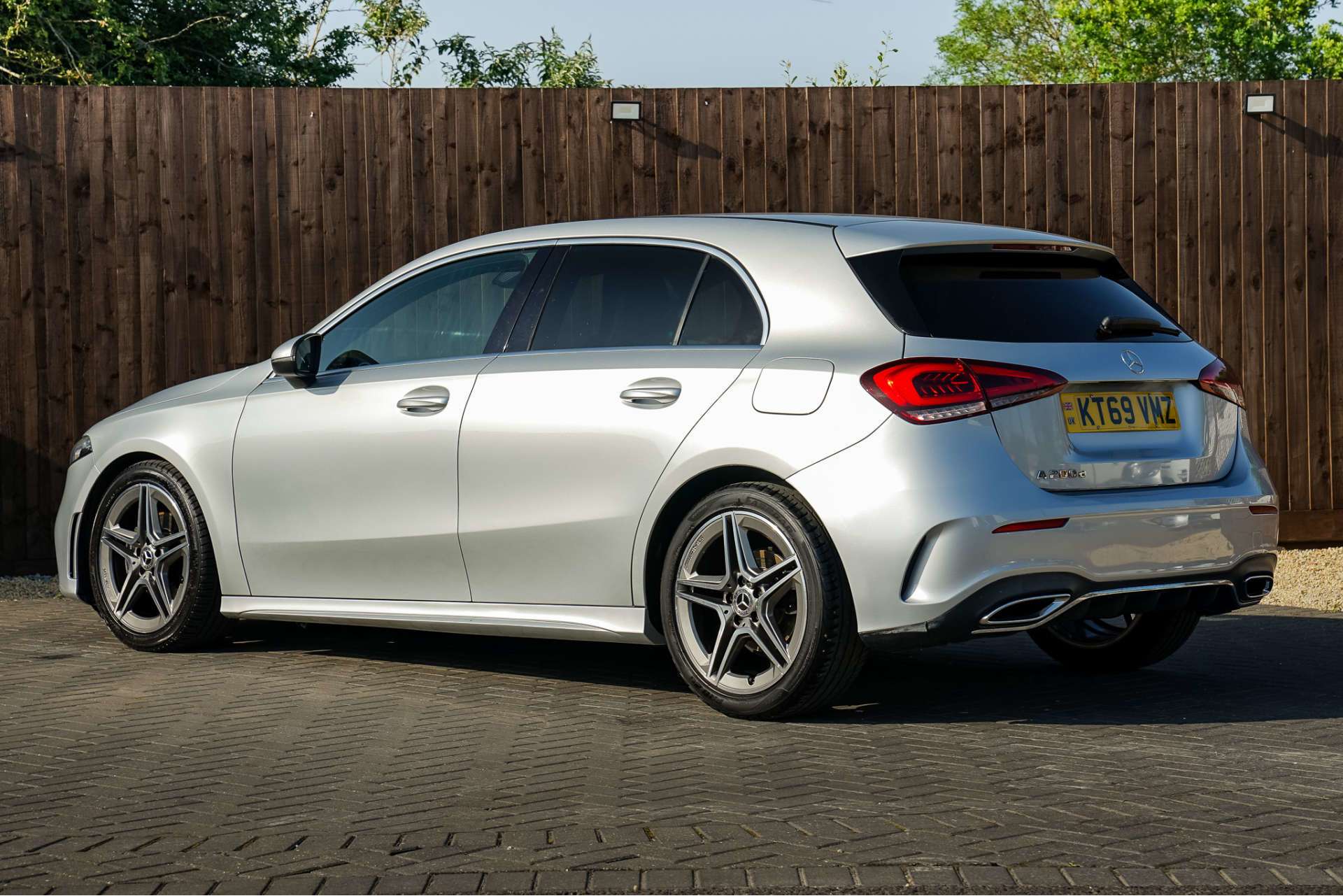 MERCEDES-BENZ A CLASS 2.0 A200d AMG Line Hatchback 5dr Diesel 8G-DCT (s/s) (150 ps) For Sale