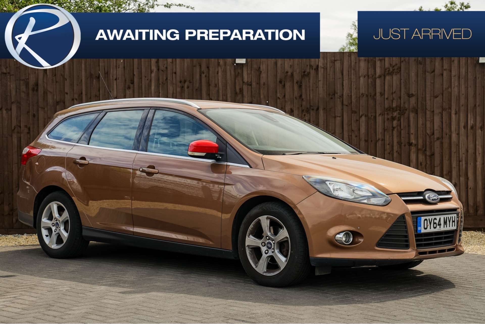 FORD FOCUS 1.6 Zetec Navigator 5dr For Sale