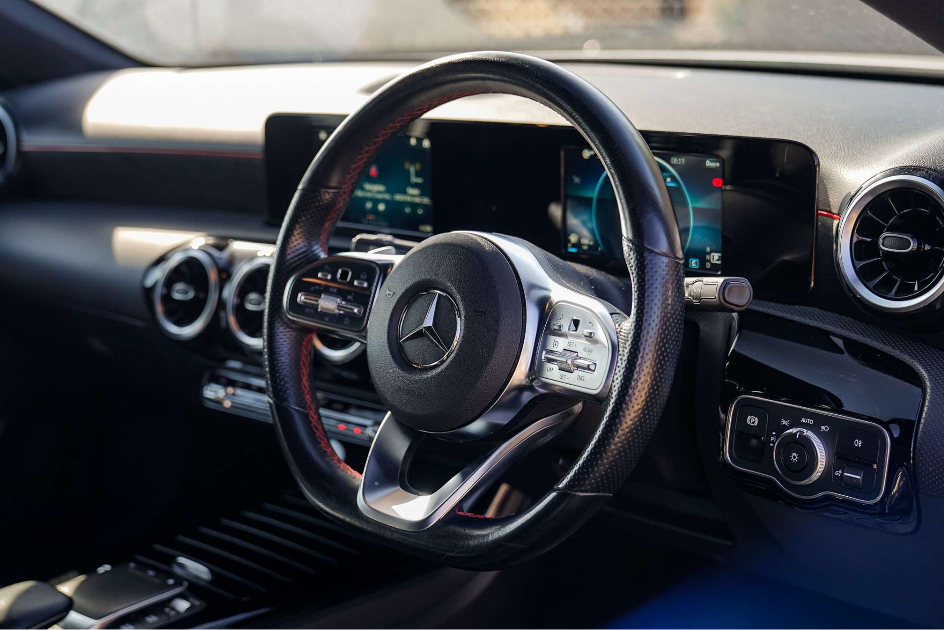 MERCEDES-BENZ A CLASS 2.0 A200d AMG Line Hatchback 5dr Diesel 8G-DCT (s/s) (150 ps) For Sale