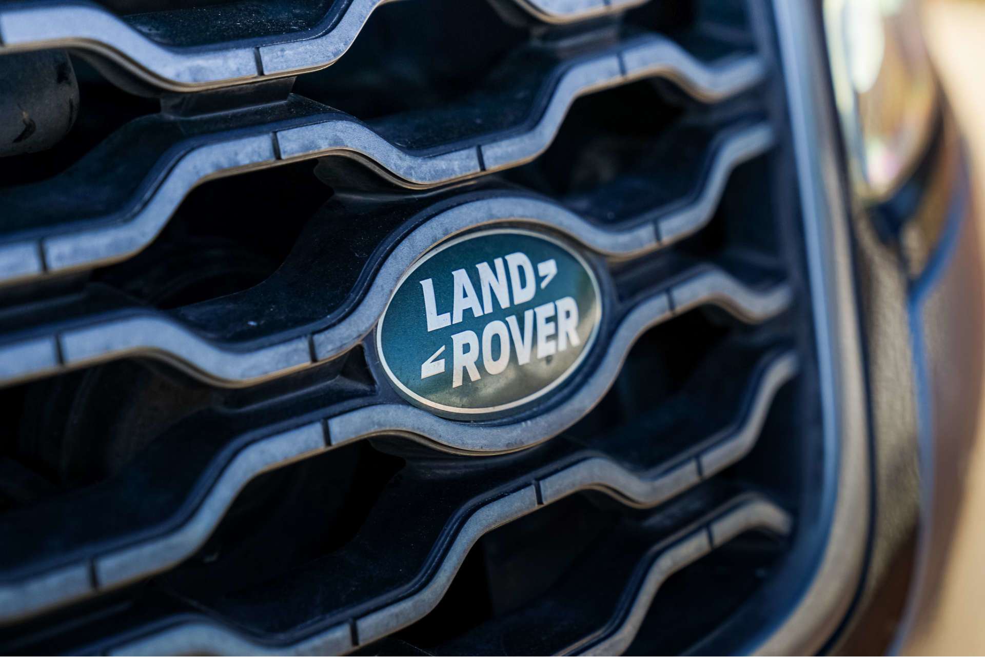 LAND ROVER RANGE ROVER VELAR 2.0 D240 R-Dynamic HSE SUV 5dr Diesel Auto 4WD Euro 6 (s/s) (240 ps) For Sale