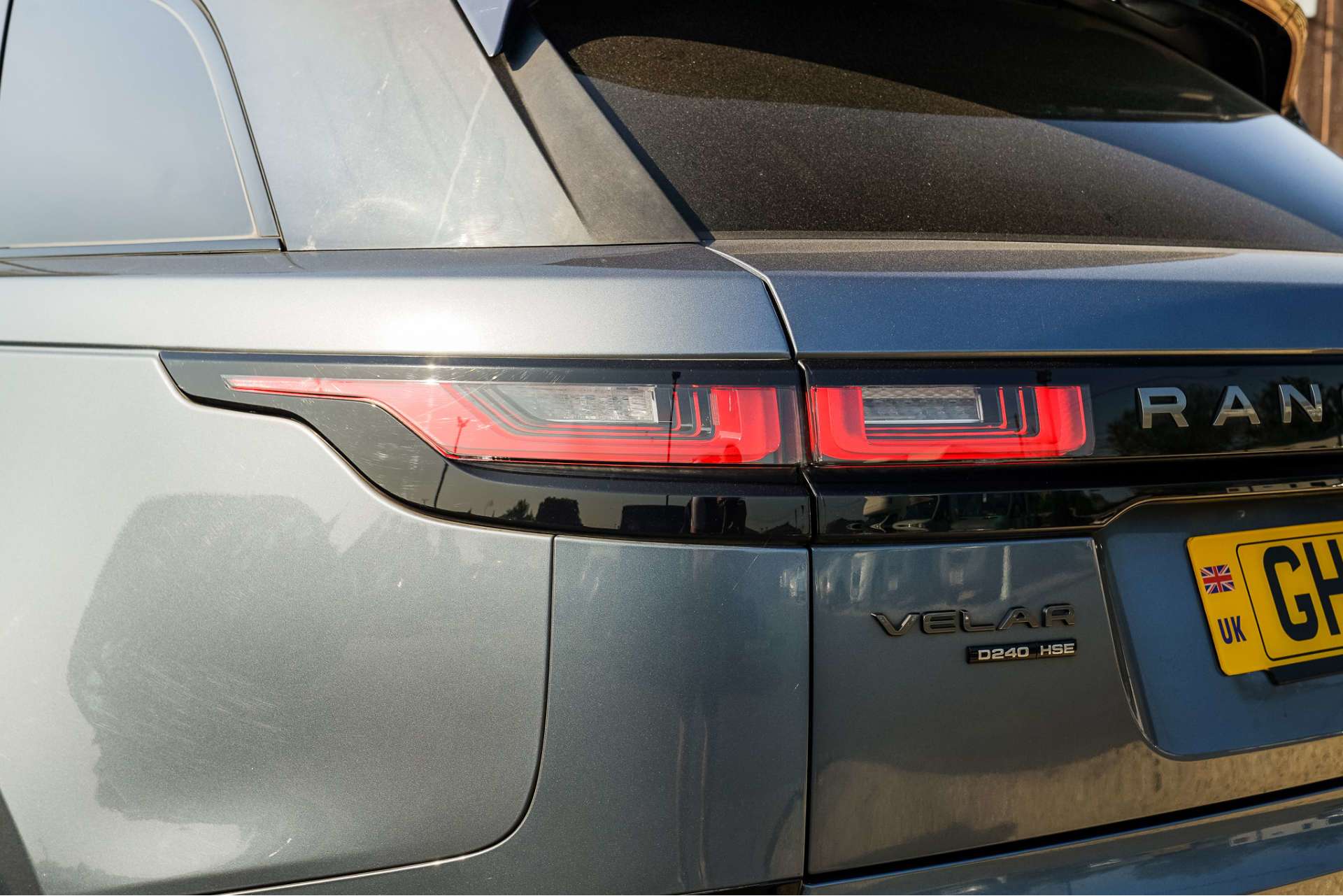 LAND ROVER RANGE ROVER VELAR 2.0 D240 R-Dynamic HSE SUV 5dr Diesel Auto 4WD Euro 6 (s/s) (240 ps) For Sale
