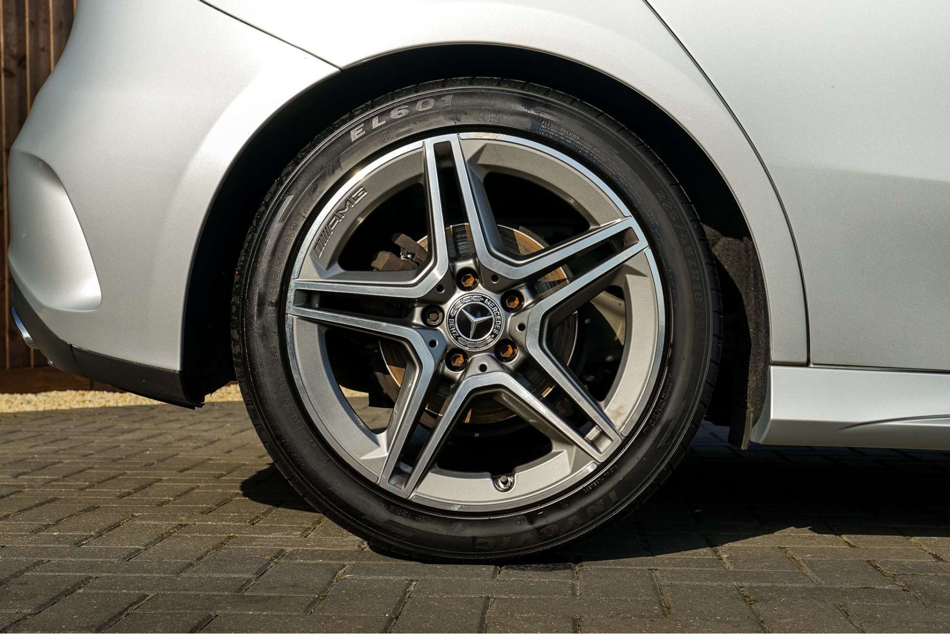 MERCEDES-BENZ A CLASS 2.0 A200d AMG Line Hatchback 5dr Diesel 8G-DCT (s/s) (150 ps) For Sale