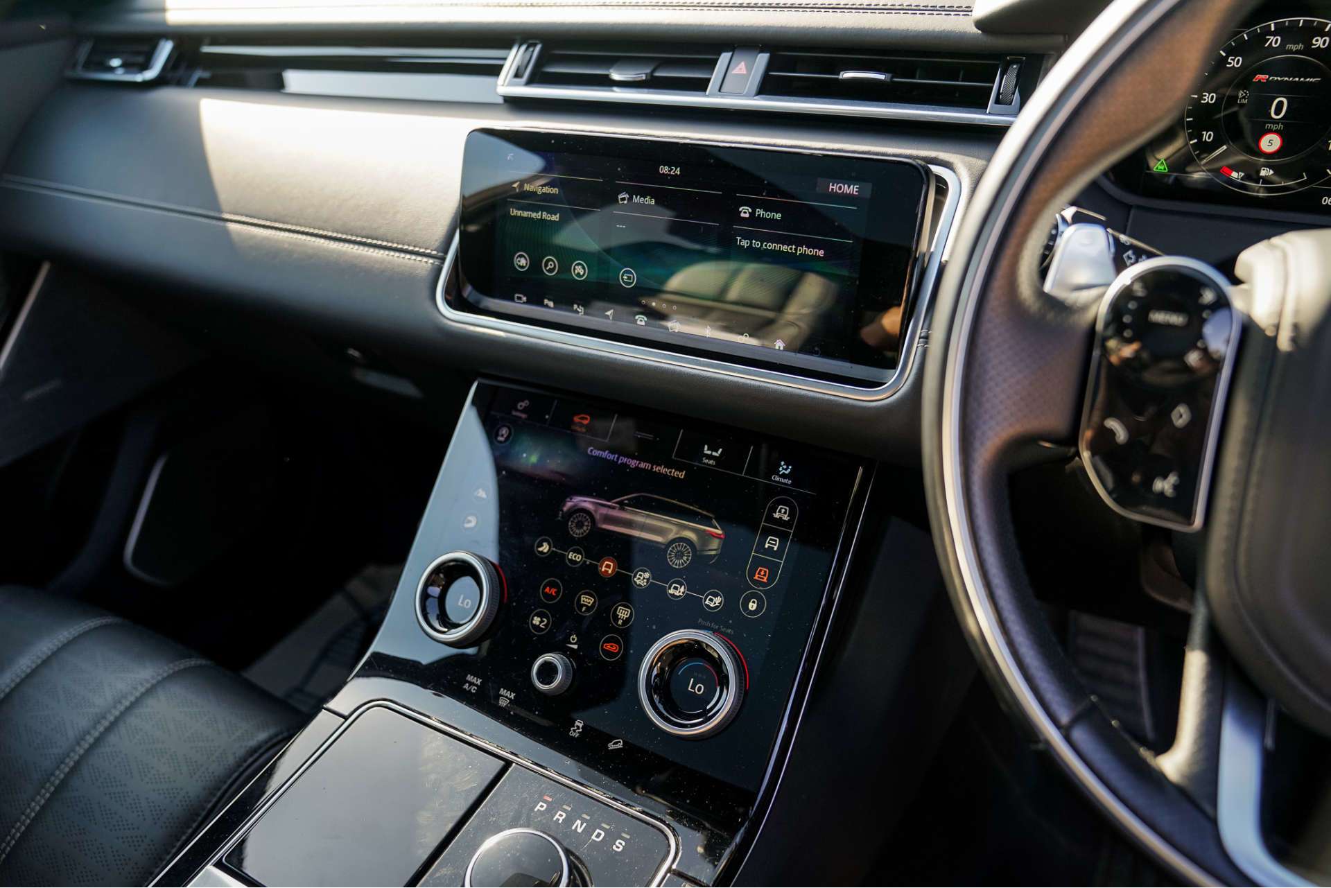 LAND ROVER RANGE ROVER VELAR 2.0 D240 R-Dynamic HSE SUV 5dr Diesel Auto 4WD Euro 6 (s/s) (240 ps) For Sale