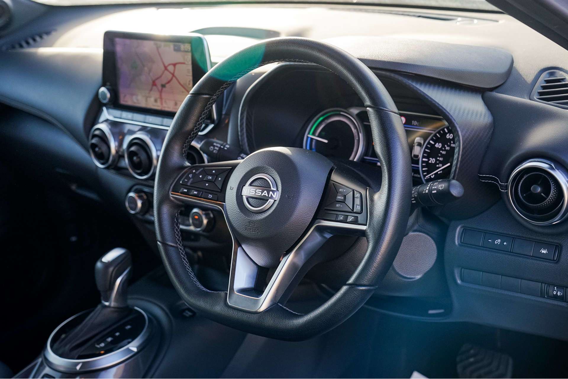 NISSAN JUKE 1.6 Juke N-Connecta HEV CVT 5dr For Sale