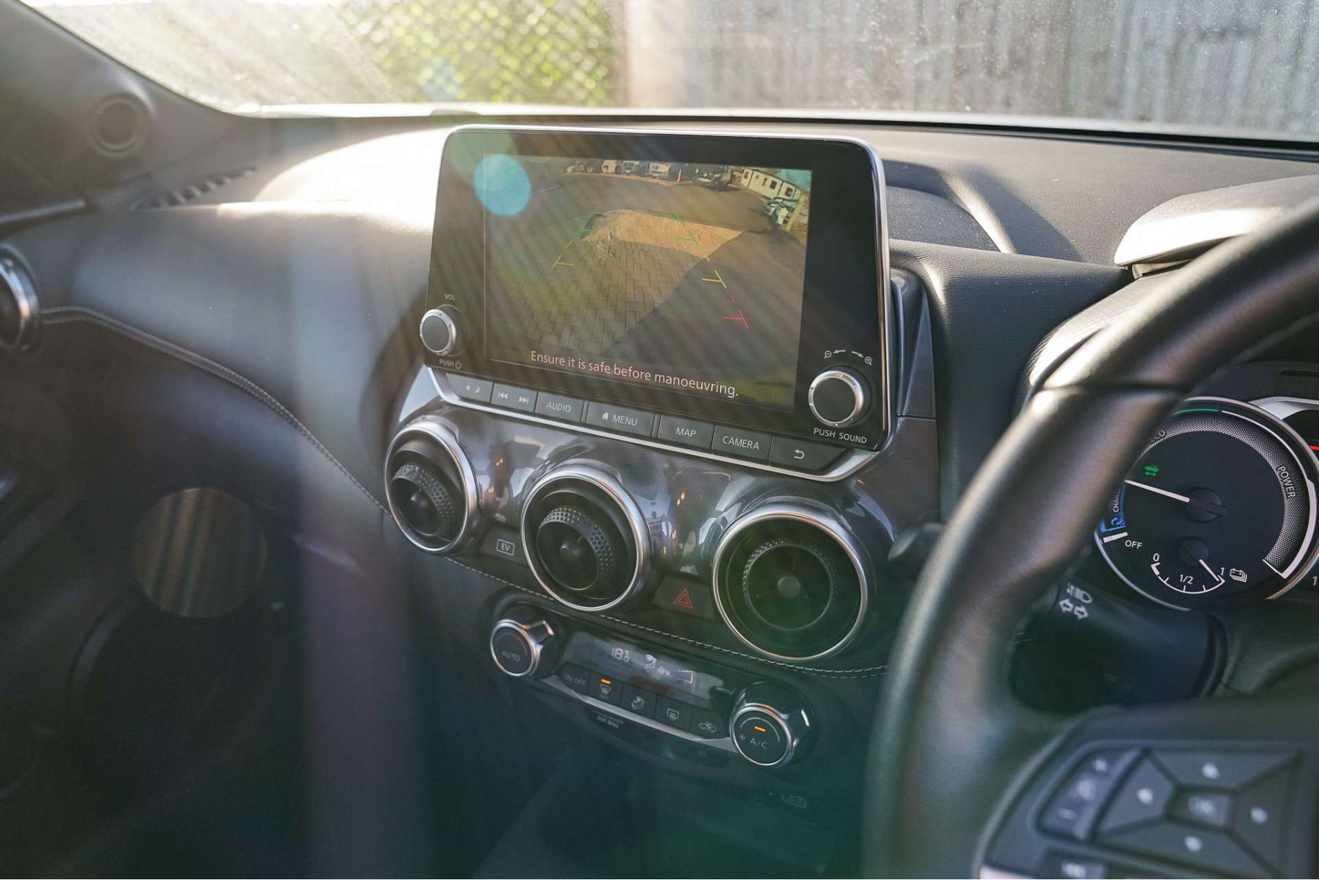 NISSAN JUKE 1.6 Juke N-Connecta HEV CVT 5dr For Sale