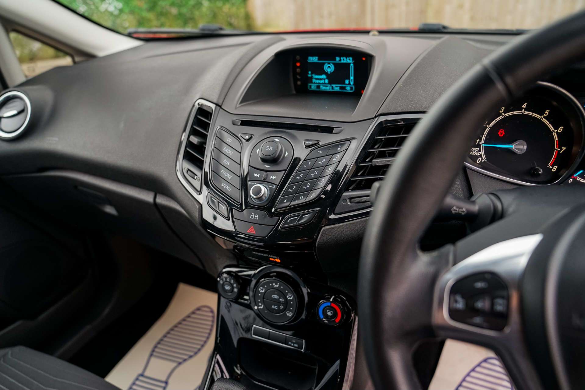 FORD FIESTA 1.6 Fiesta Zetec Auto 5dr For Sale