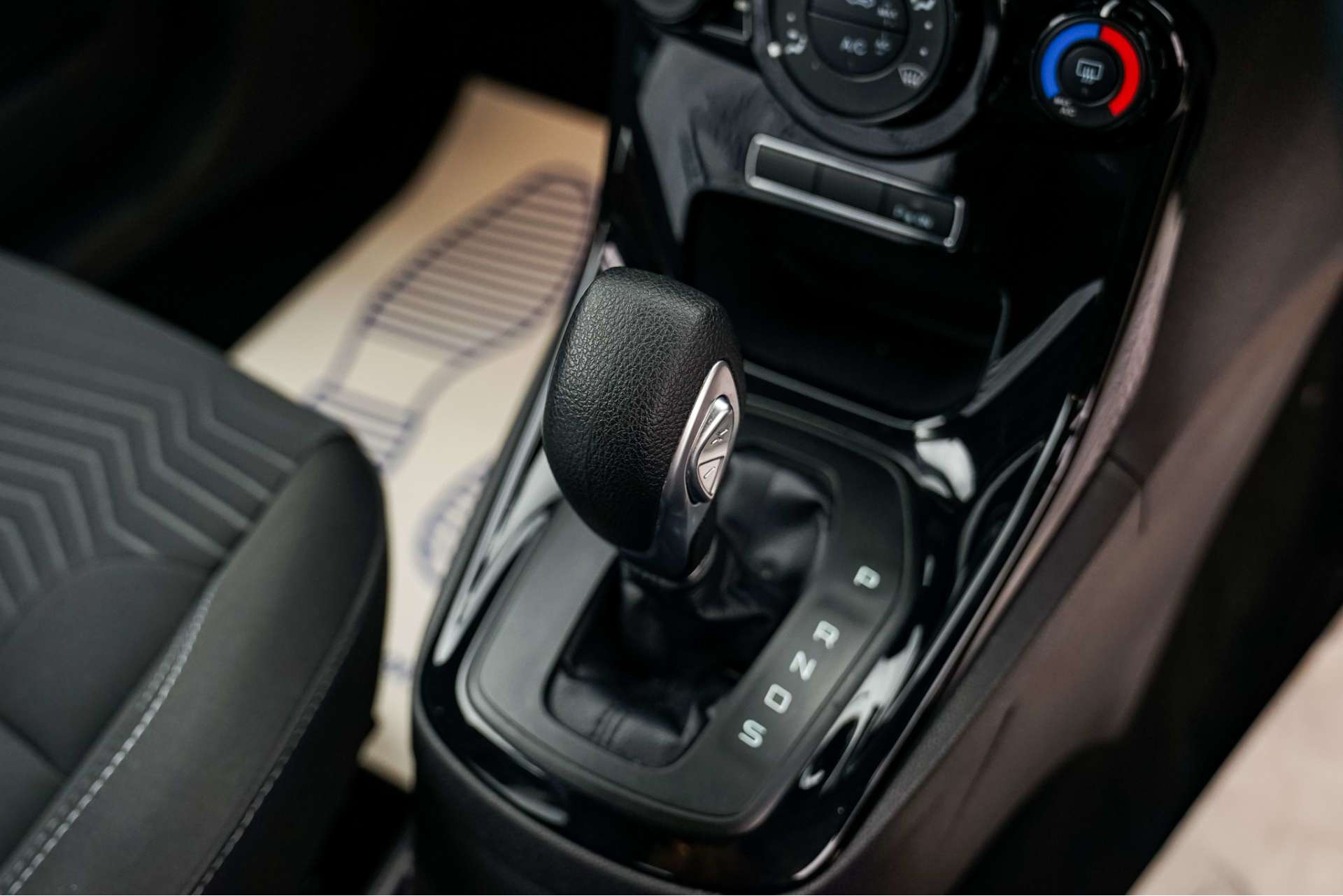 FORD FIESTA 1.6 Fiesta Zetec Auto 5dr For Sale