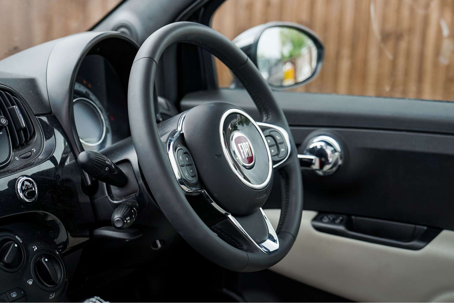 FIAT 500 1.0 MHEV Dolcevita Hatchback 3dr Petrol Manual Euro 6 (s/s) (70 bhp) For Sale