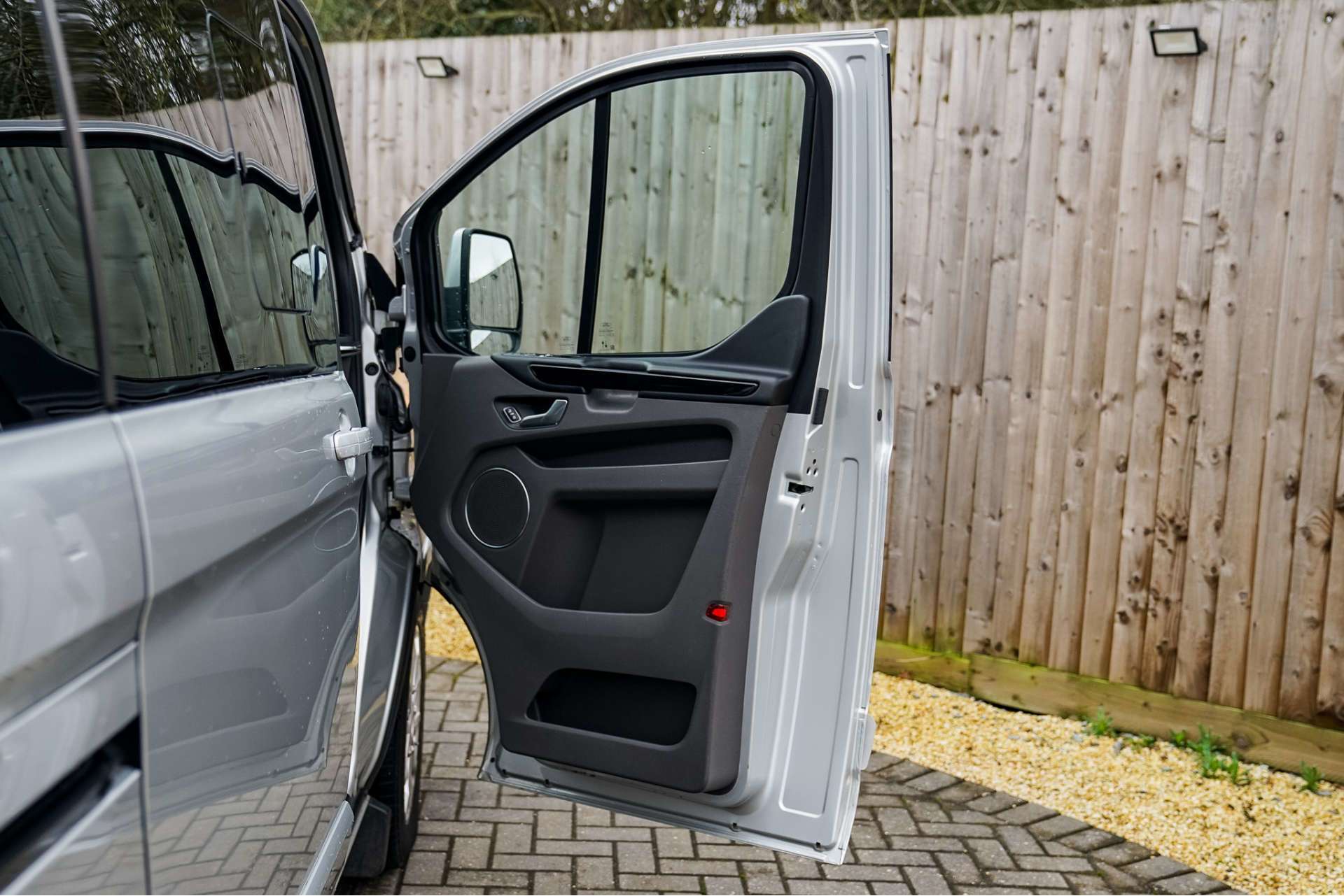 FORD TOURNEO CUSTOM 2.0 Tourneo Custom 320 Titanium EcoBlue Auto 4dr For Sale