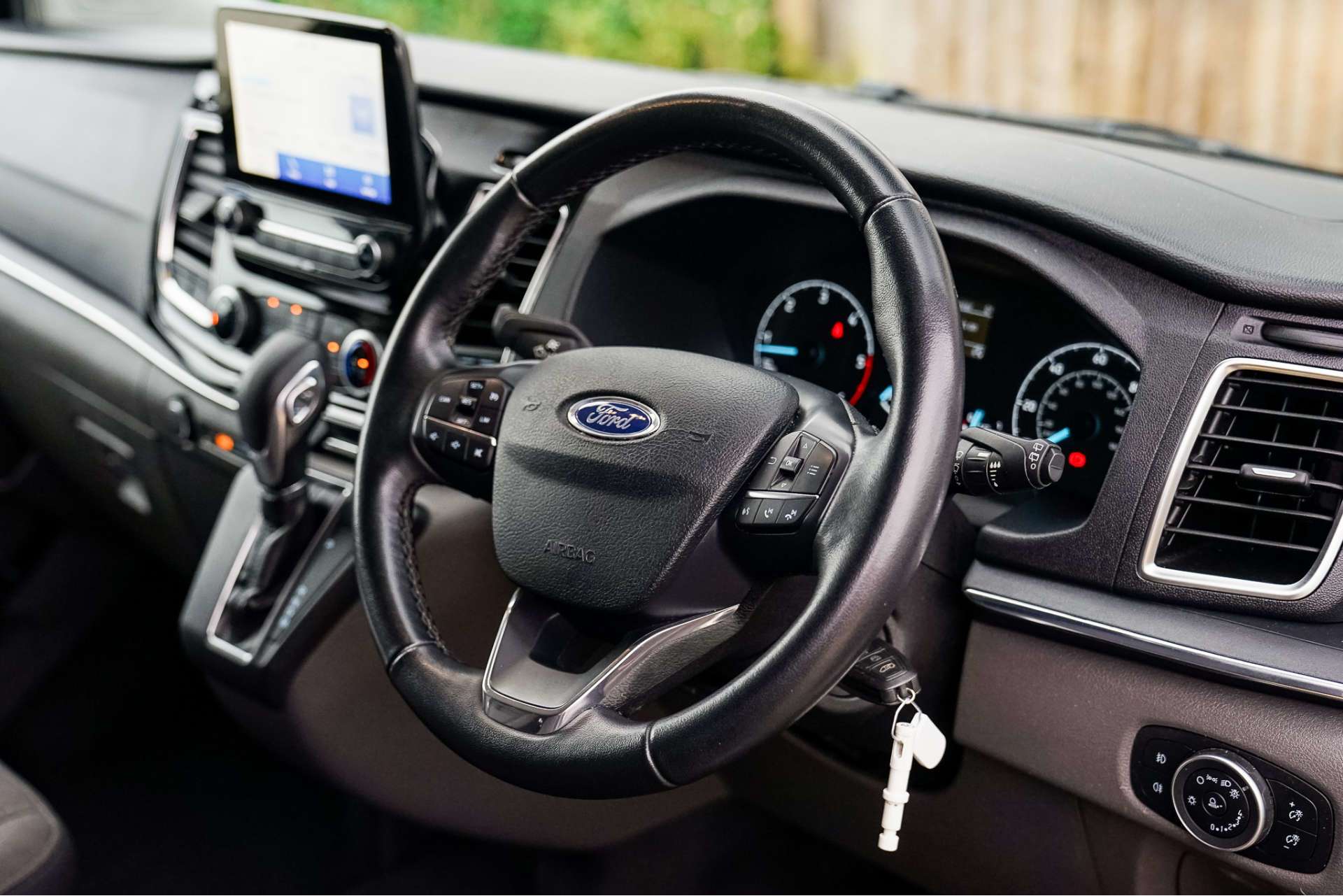 FORD TOURNEO CUSTOM 2.0 Tourneo Custom 320 Titanium EcoBlue Auto 4dr For Sale