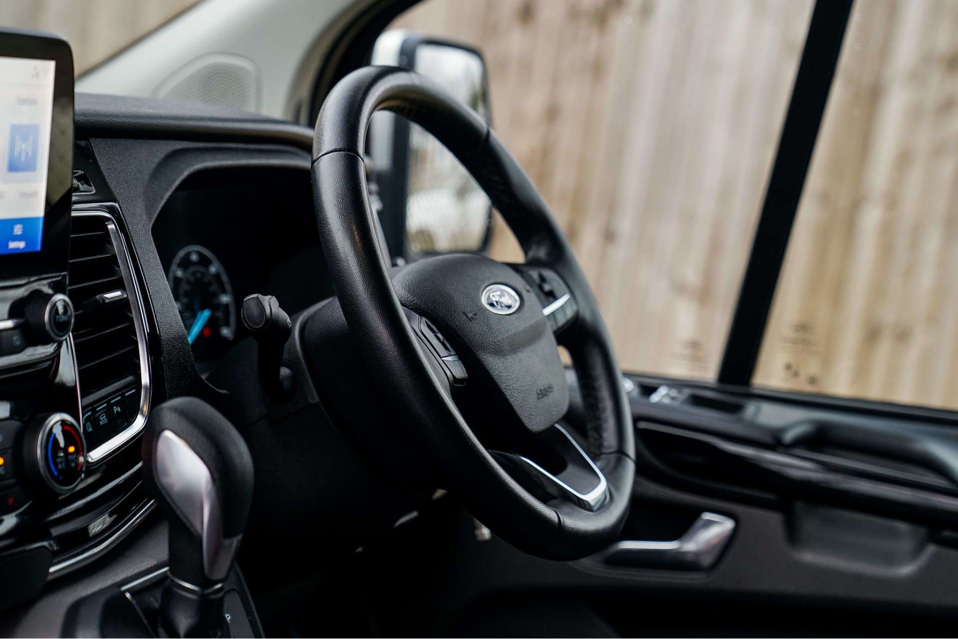 FORD TOURNEO CUSTOM 2.0 Tourneo Custom 320 Titanium EcoBlue Auto 4dr For Sale