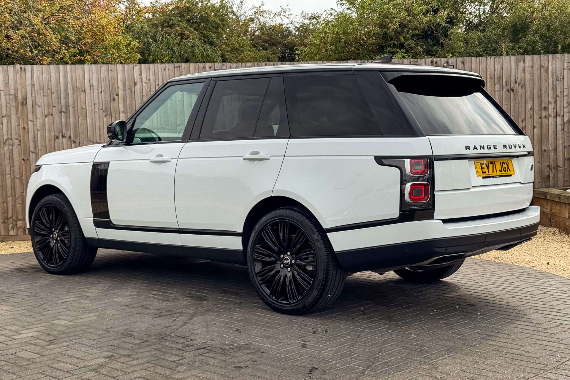 LAND ROVER RANGE ROVER 3.0 Range Rover Westminister Black D MHEV Auto 4WD 5dr For Sale