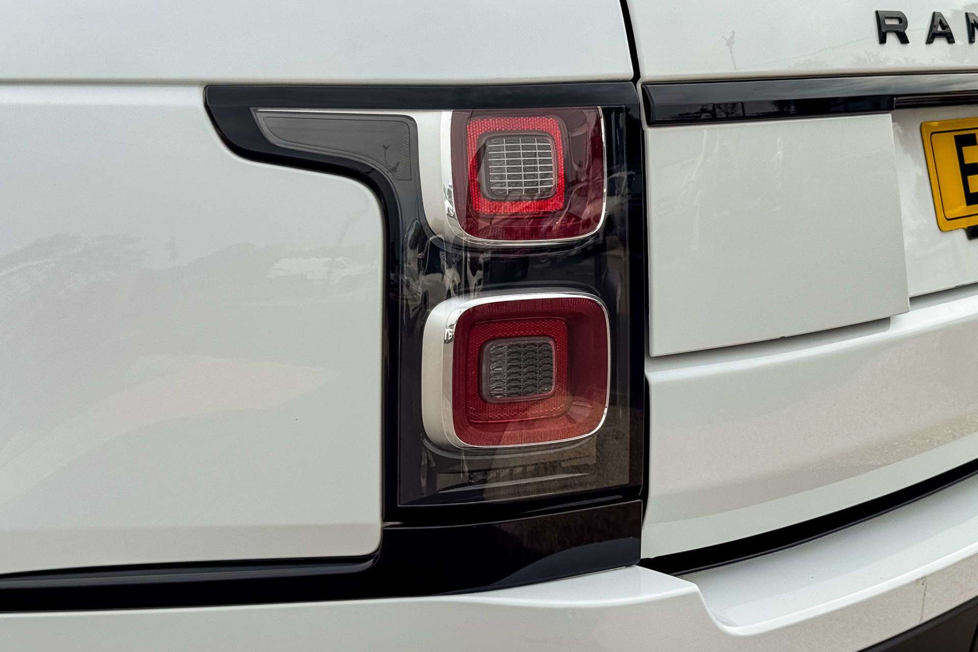 LAND ROVER RANGE ROVER 3.0 Range Rover Westminister Black D MHEV Auto 4WD 5dr For Sale