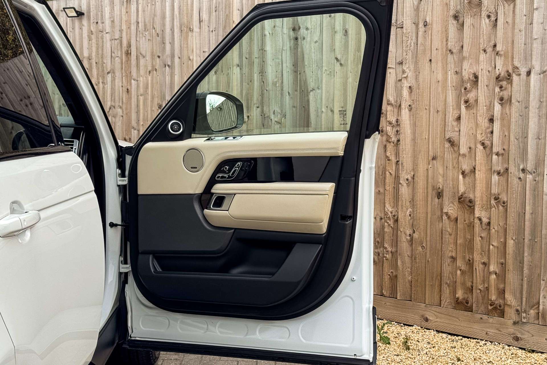 LAND ROVER RANGE ROVER 3.0 Range Rover Westminister Black D MHEV Auto 4WD 5dr For Sale