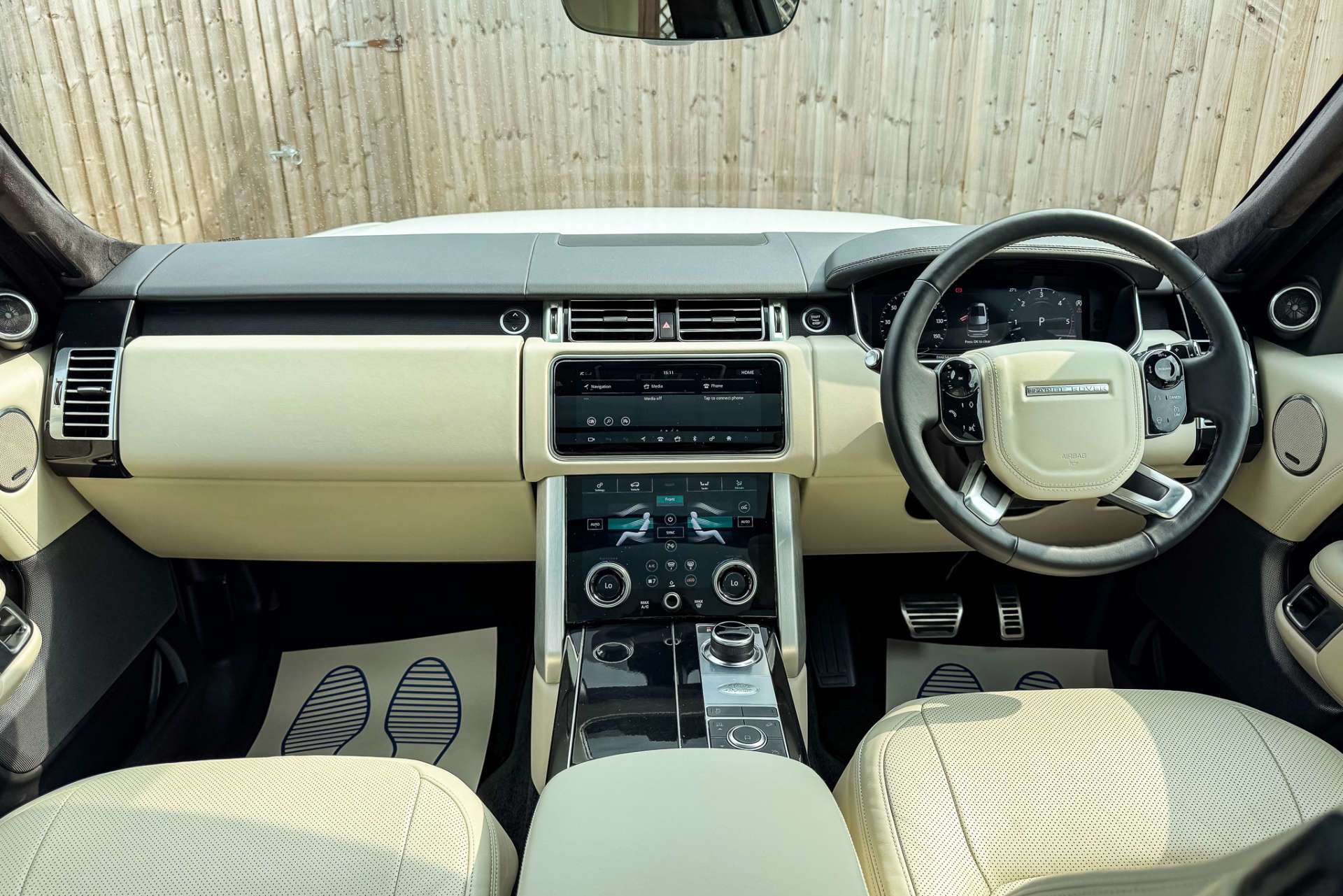 LAND ROVER RANGE ROVER 3.0 Range Rover Westminister Black D MHEV Auto 4WD 5dr For Sale