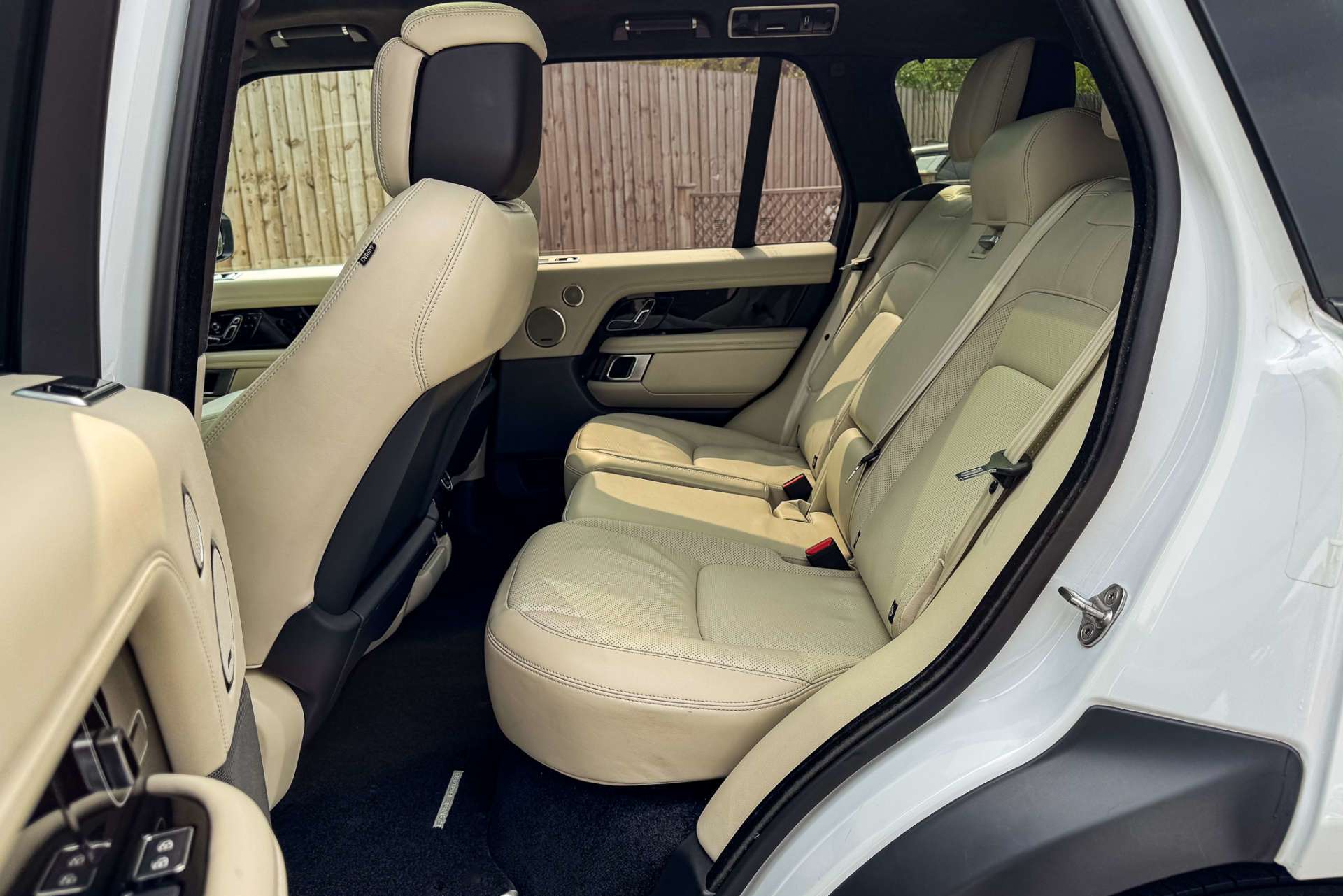 LAND ROVER RANGE ROVER 3.0 Range Rover Westminister Black D MHEV Auto 4WD 5dr For Sale